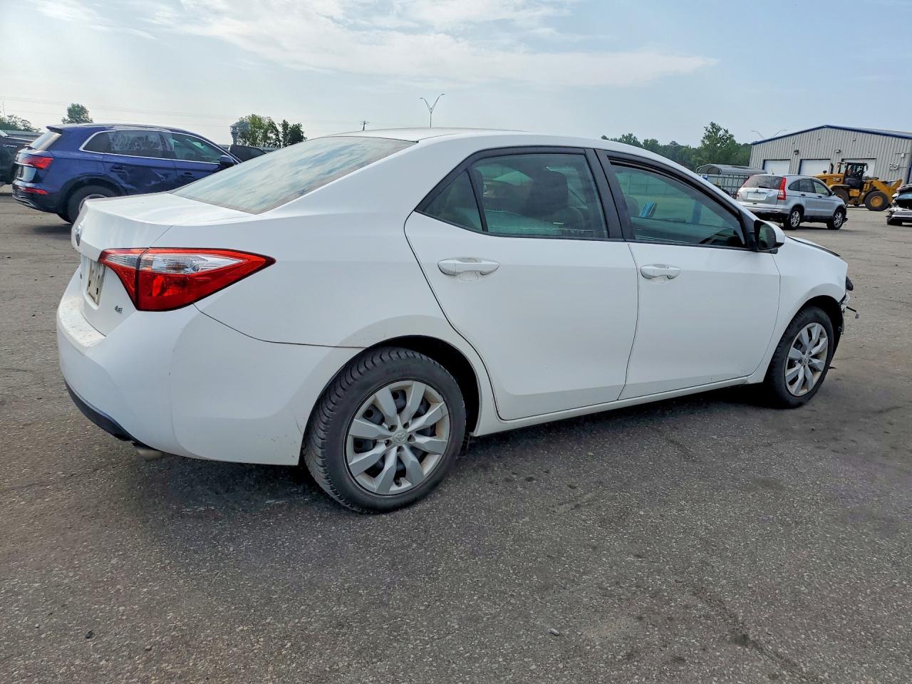 2015 Toyota Corolla Le White vin: 2T1BURHE6FC448372