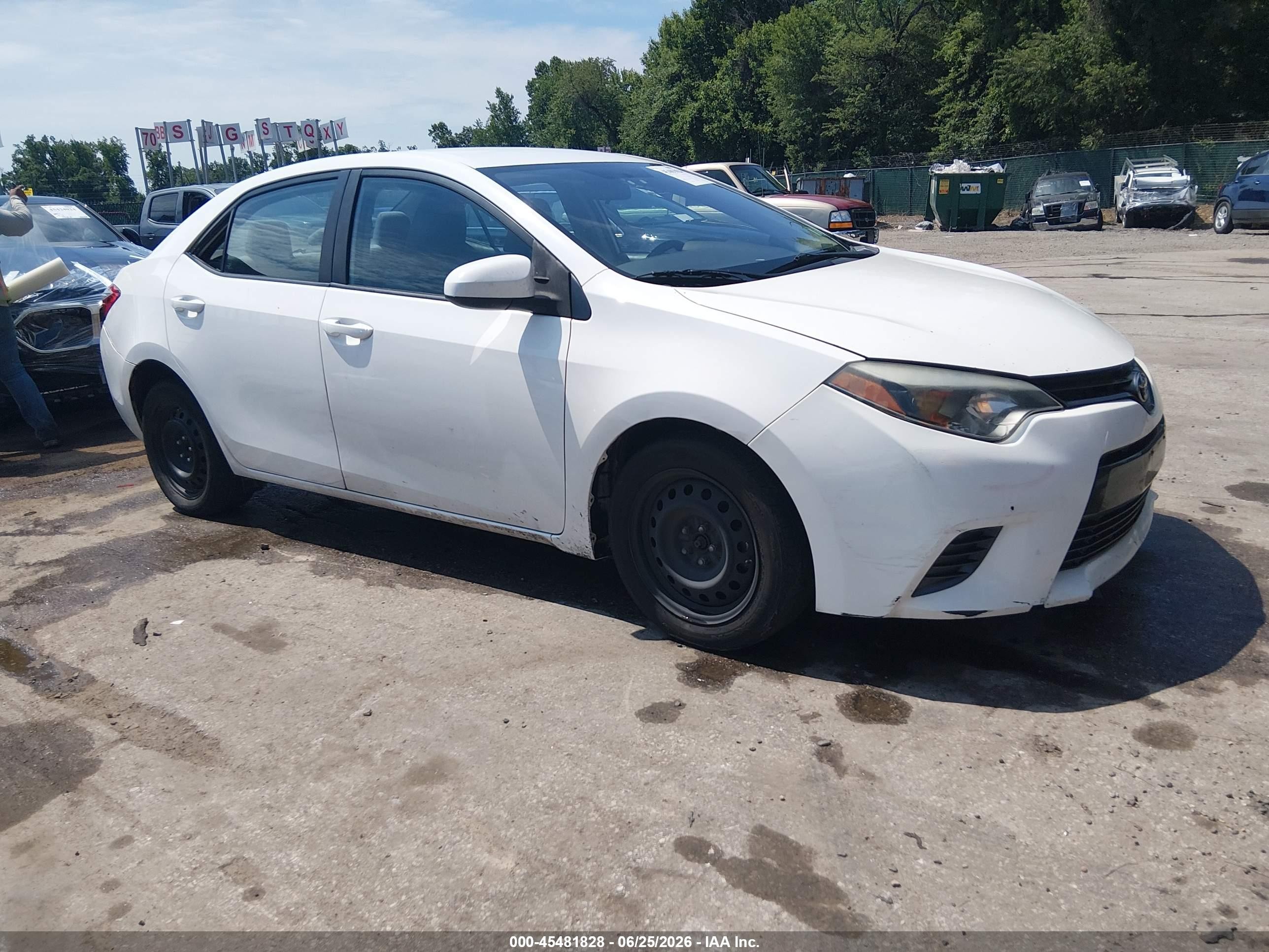 2015 Toyota Corolla Le Белый vin: 2T1BURHE6FC455306