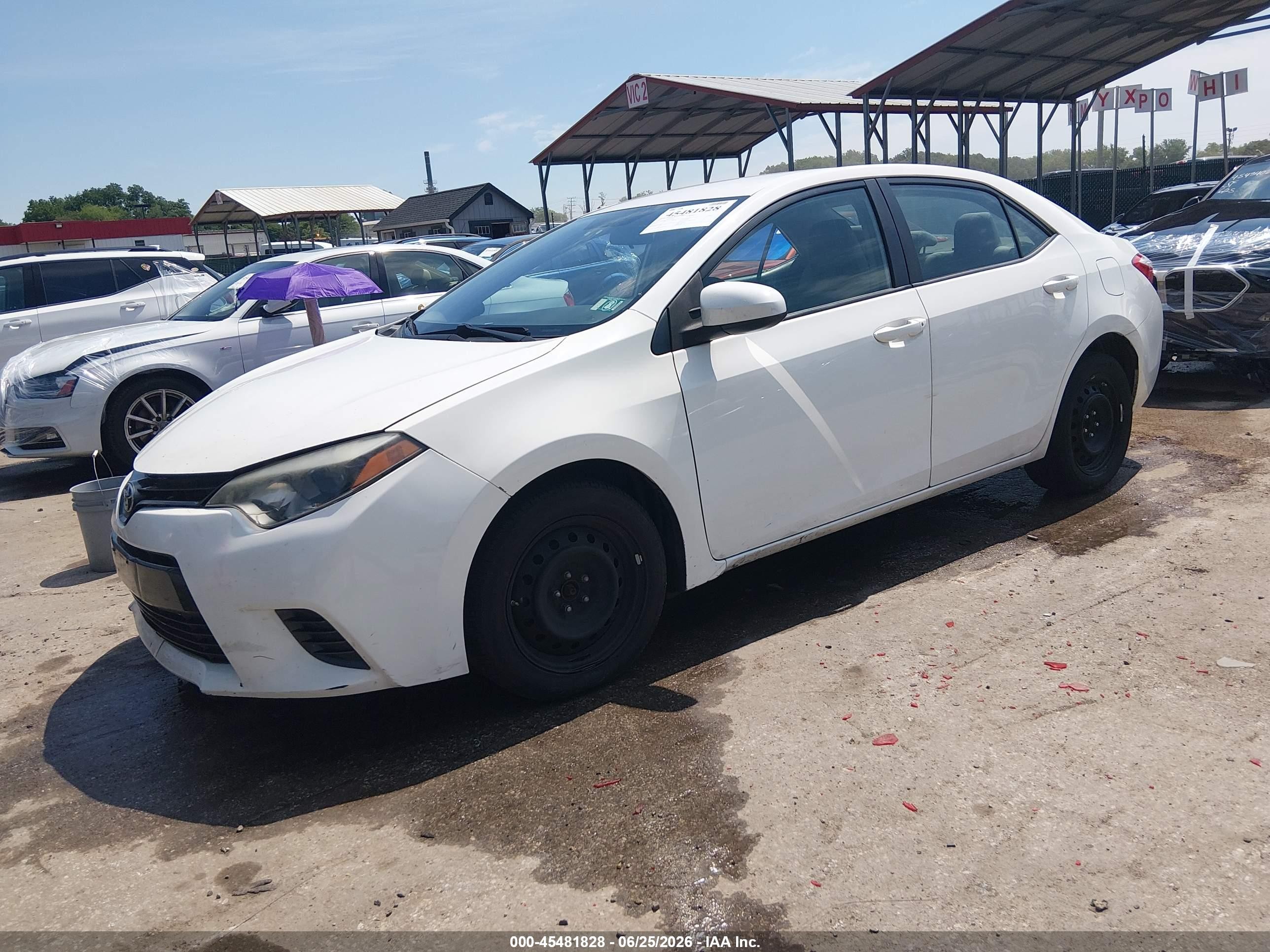 2015 Toyota Corolla Le Белый vin: 2T1BURHE6FC455306
