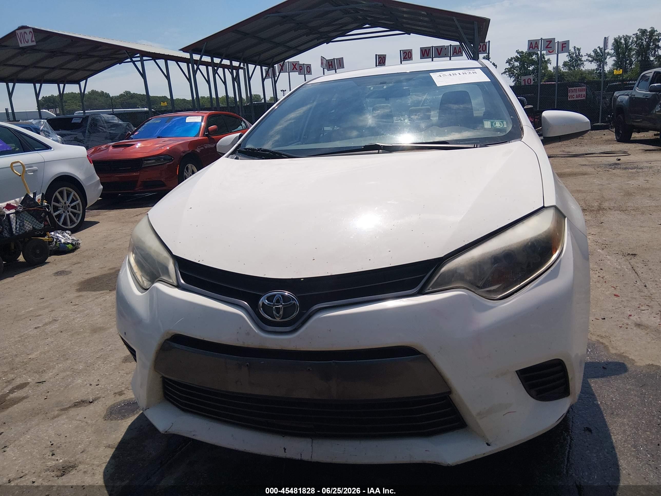2015 Toyota Corolla Le Белый vin: 2T1BURHE6FC455306