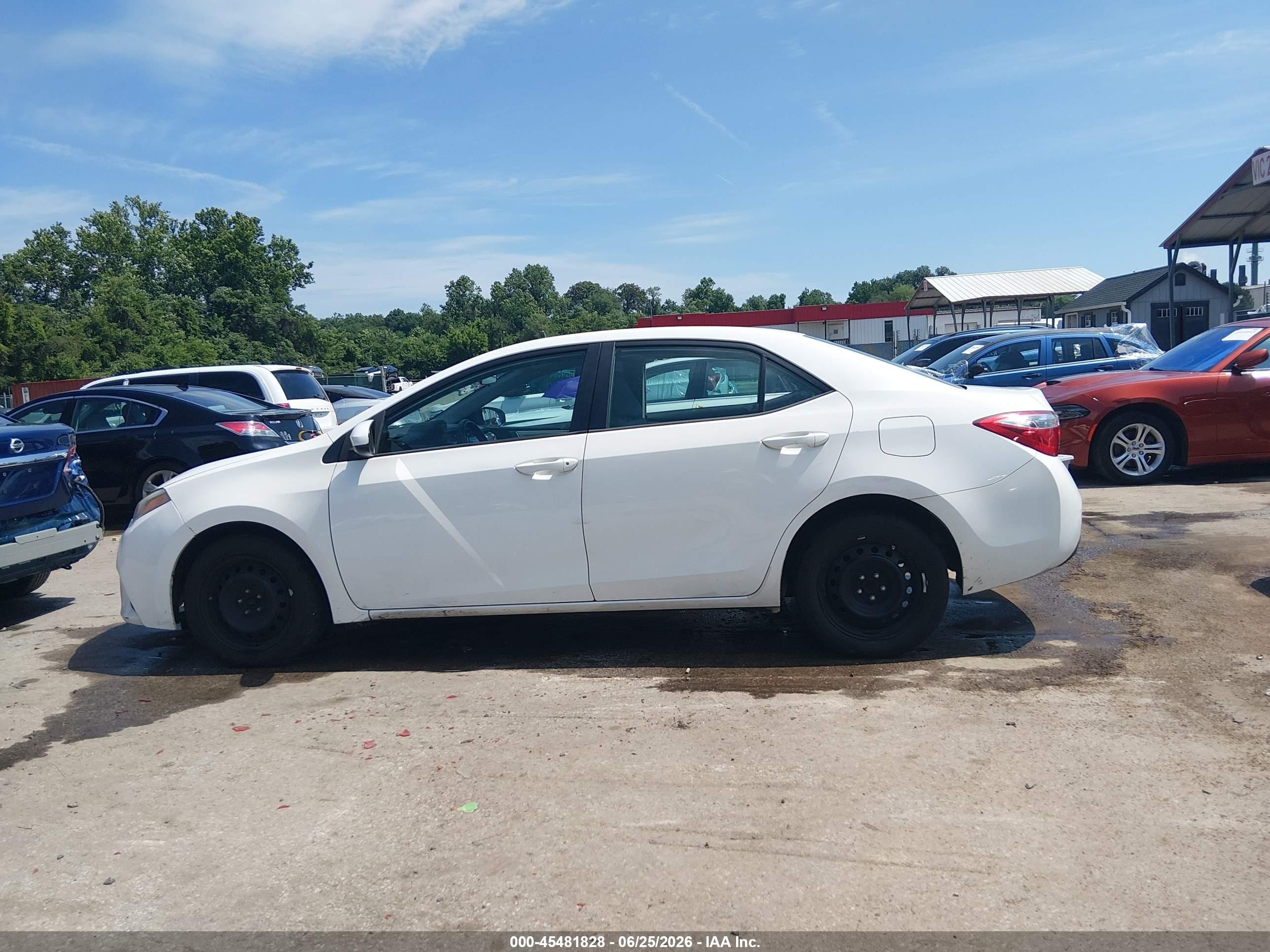 2015 Toyota Corolla Le Белый vin: 2T1BURHE6FC455306