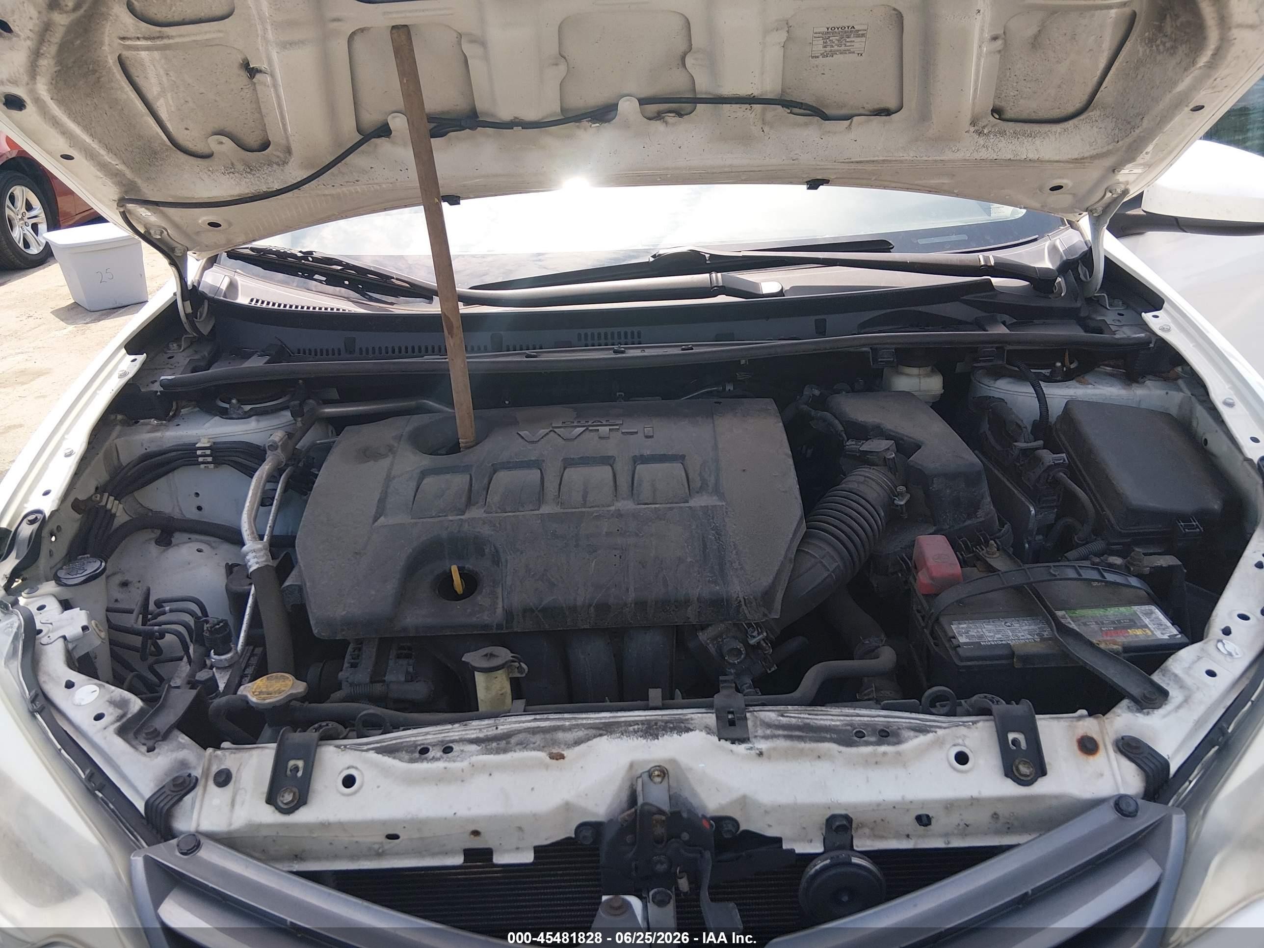 2015 Toyota Corolla Le Белый vin: 2T1BURHE6FC455306