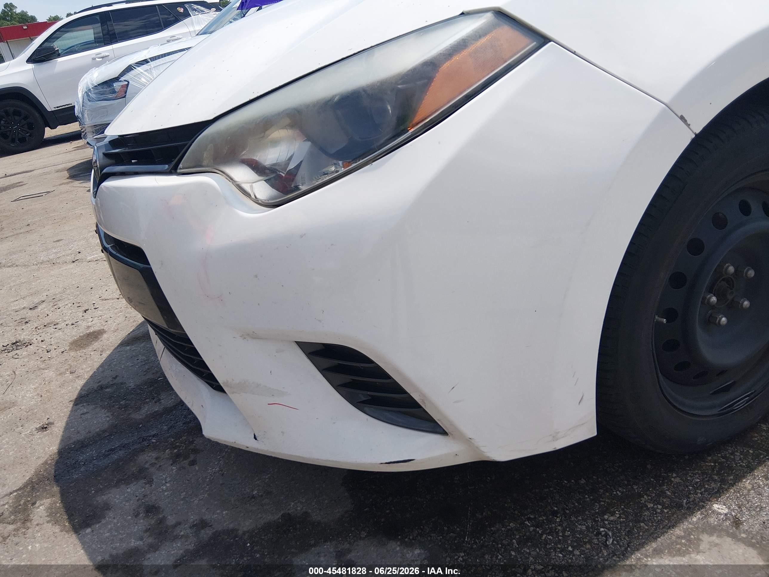 2015 Toyota Corolla Le Белый vin: 2T1BURHE6FC455306