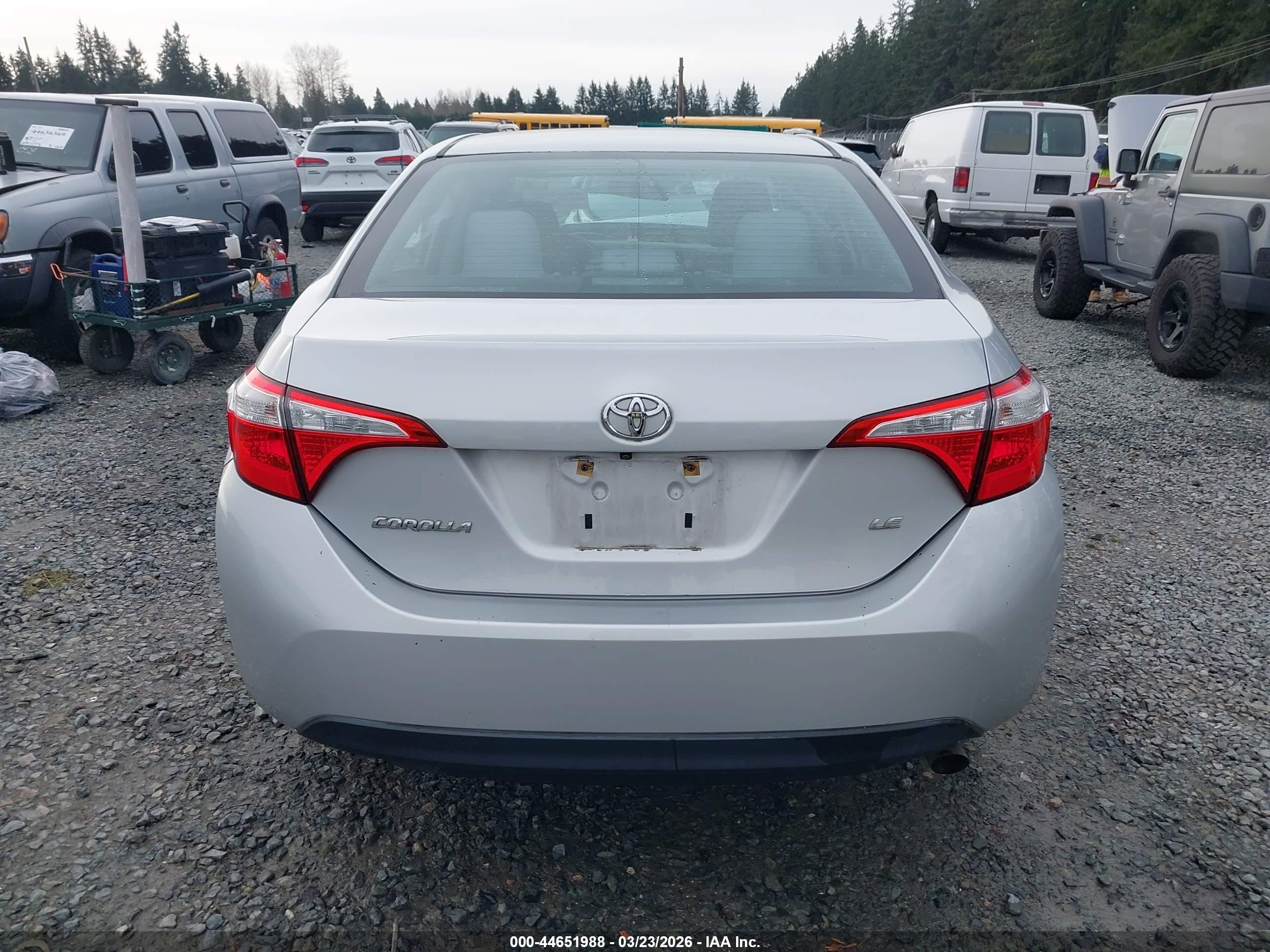 2015 Toyota Corolla Le Plus Silver vin: 2T1BURHE6FC466757