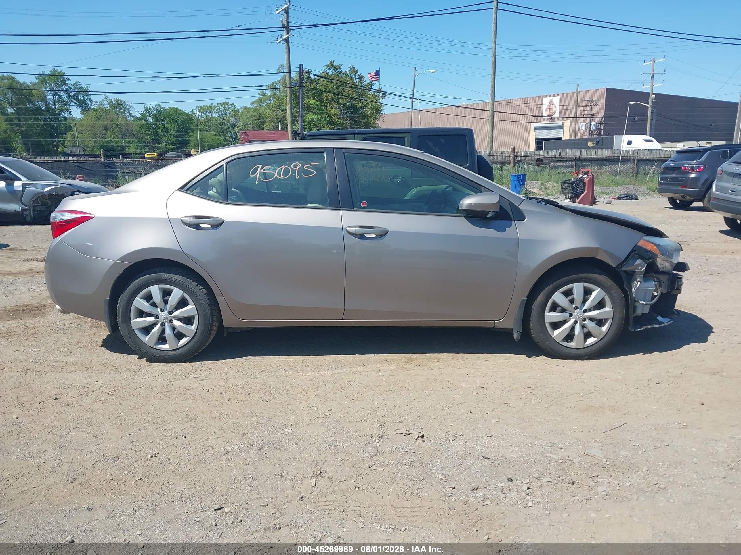 2016 Toyota Corolla Le Beige vin: 2T1BURHE6GC541992