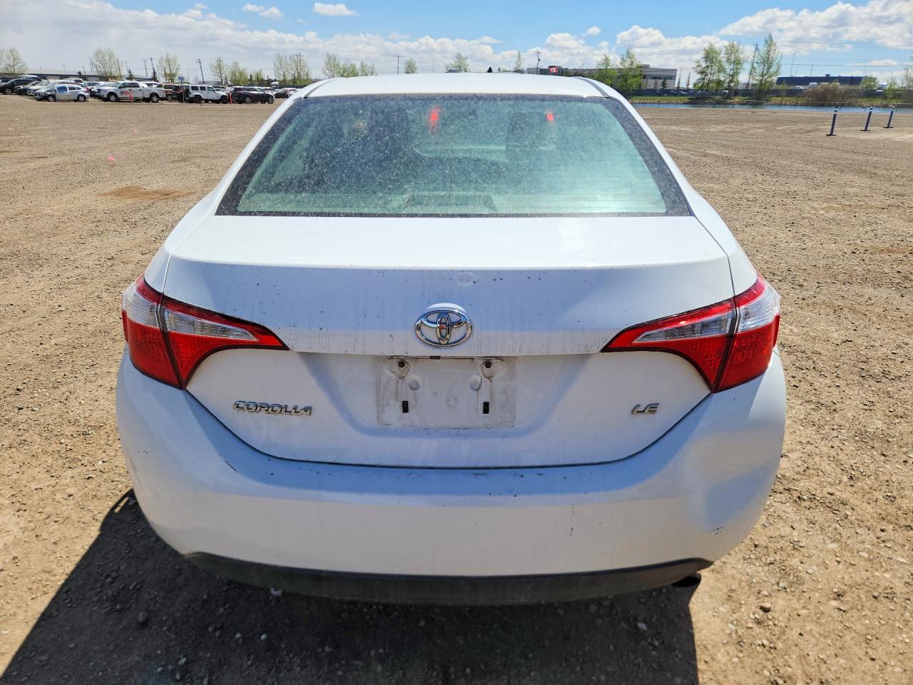 2016 Toyota Corolla L White vin: 2T1BURHE6GC612589