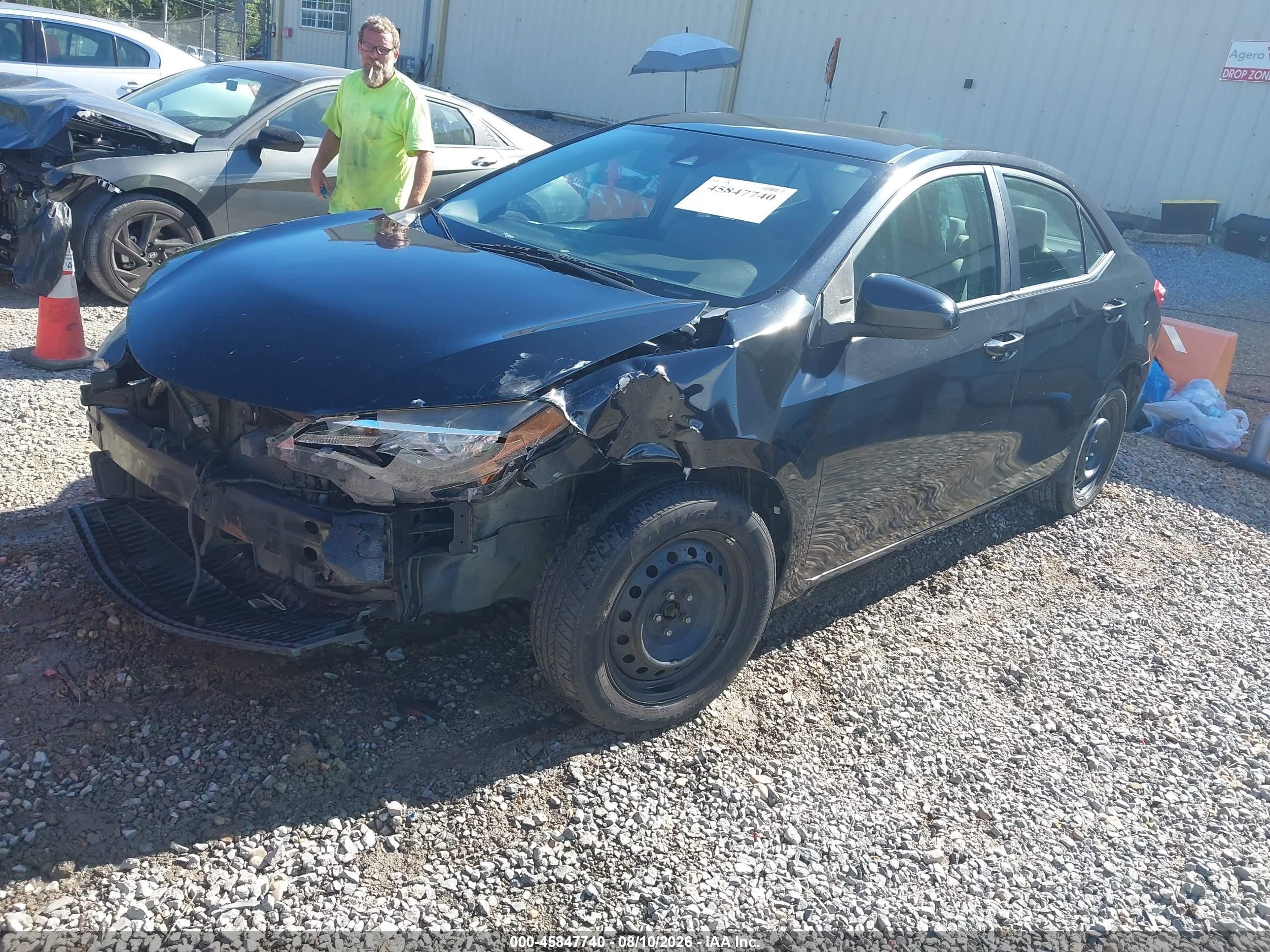 2017 Toyota Corolla Le Black vin: 2T1BURHE6HC843008