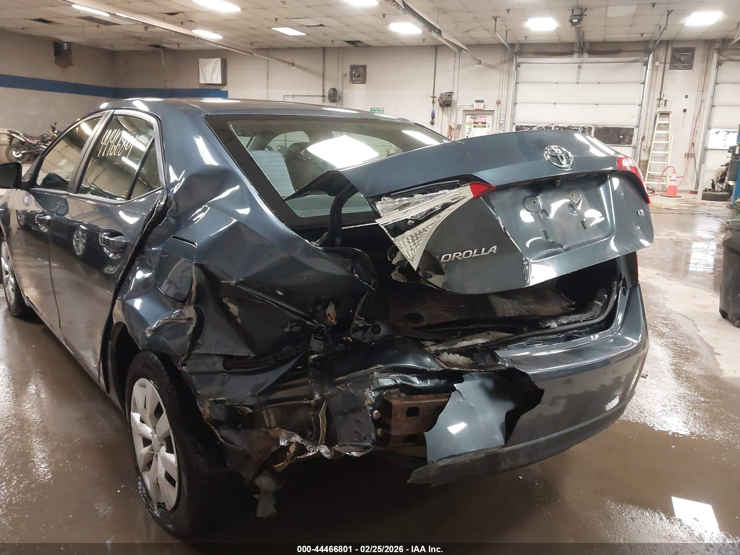 2017 Toyota Corolla Le Dark Blue vin: 2T1BURHE6HC882231