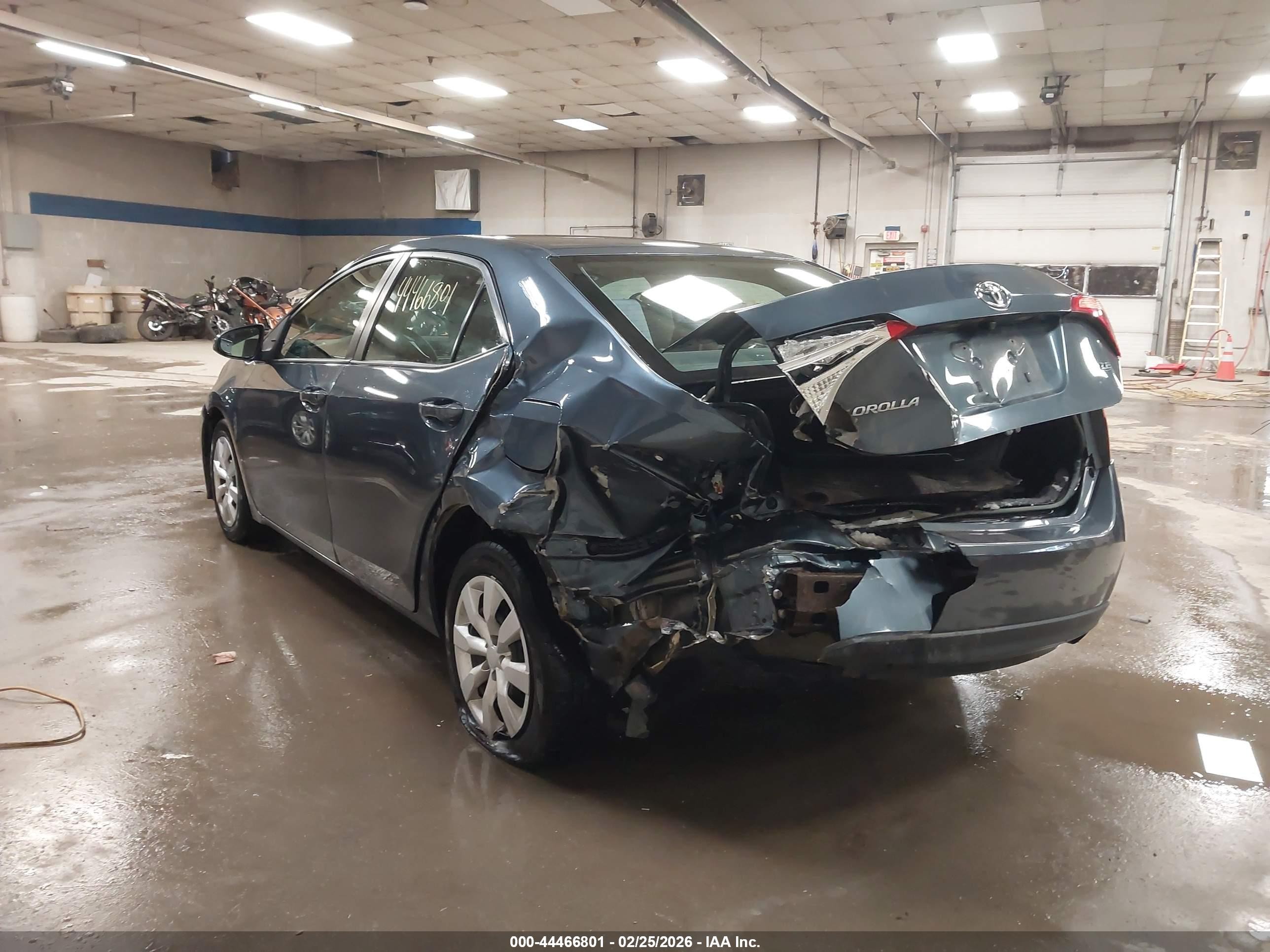 2017 Toyota Corolla Le Dark Blue vin: 2T1BURHE6HC882231