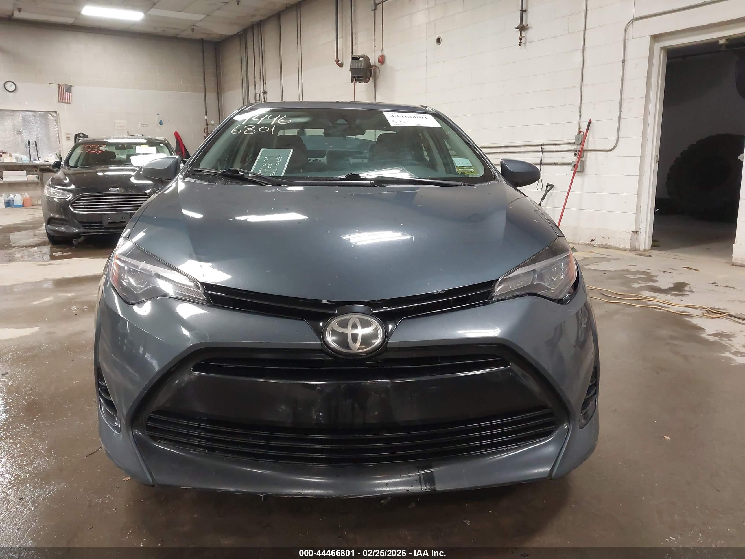 2017 Toyota Corolla Le Dark Blue vin: 2T1BURHE6HC882231
