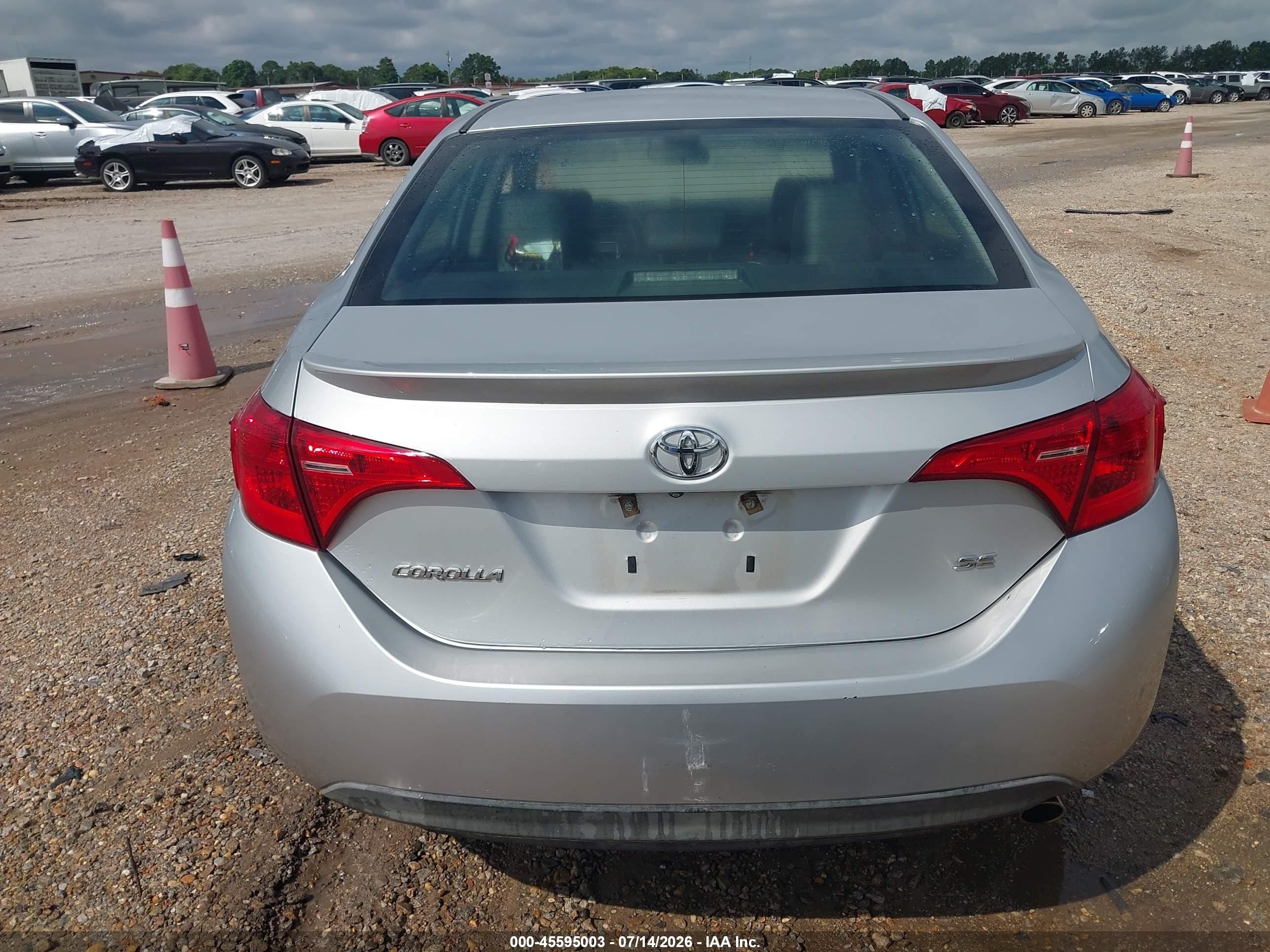 2017 Toyota Corolla Se Silver vin: 2T1BURHE6HC886599