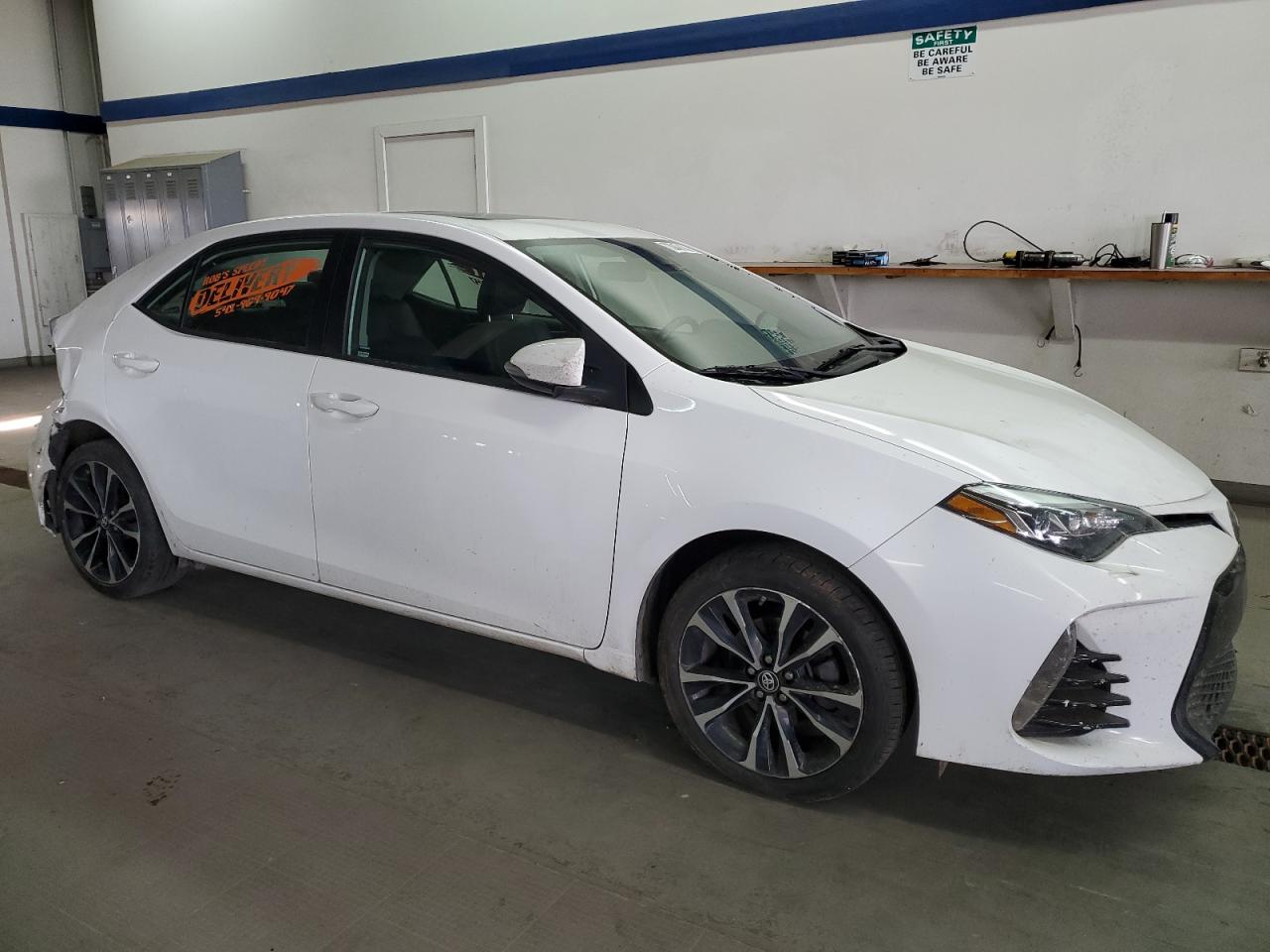 2018 Toyota Corolla L White vin: 2T1BURHE6JC021315