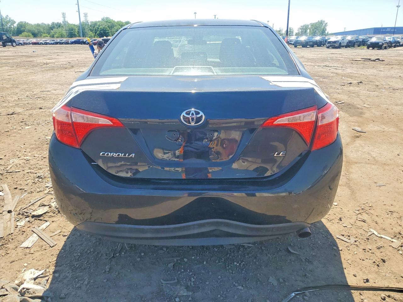 2018 Toyota Corolla Le Black vin: 2T1BURHE6JC044500