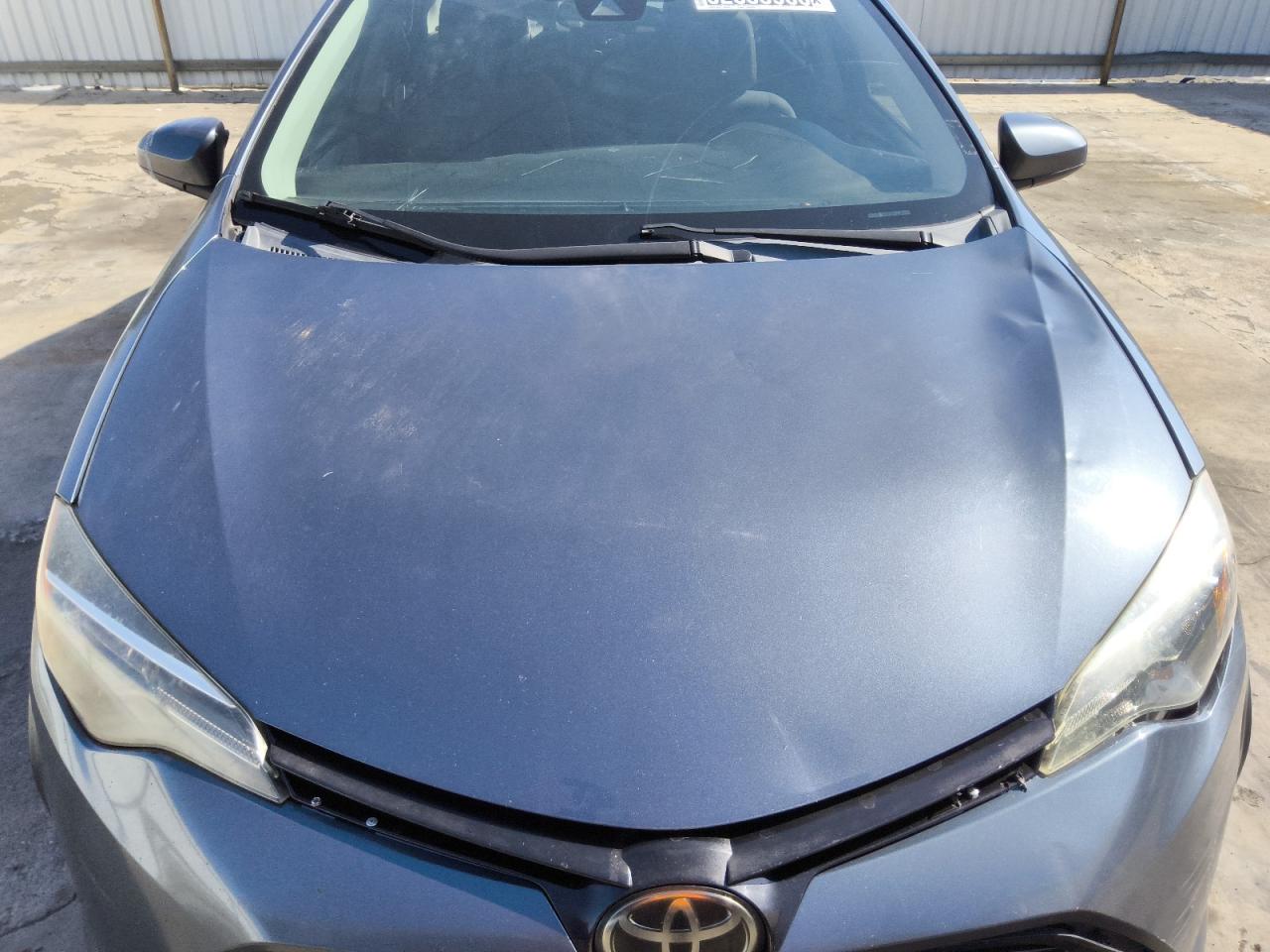2018 Toyota Corolla Le Blue vin: 2T1BURHE6JC065721 Damage: Hood, Dent(S) W/ Paint Dmg, > 12 Inches