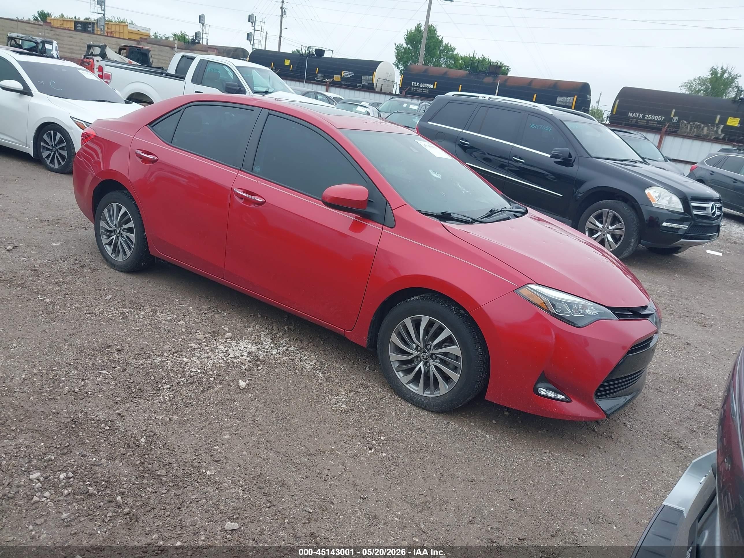 2019 Toyota Corolla Xle Red vin: 2T1BURHE6KC205476