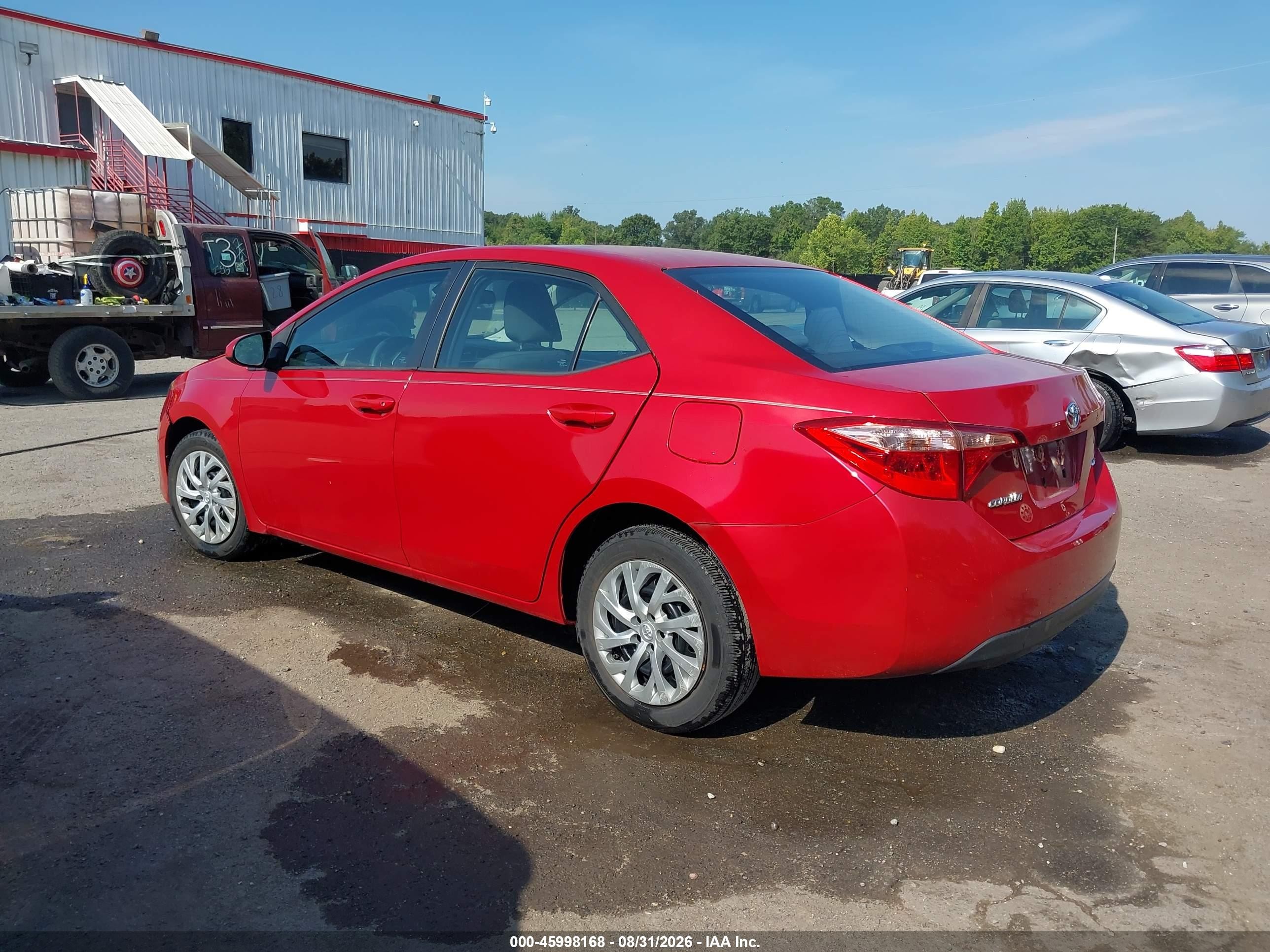 2019 Toyota Corolla Le Red vin: 2T1BURHE6KC210466