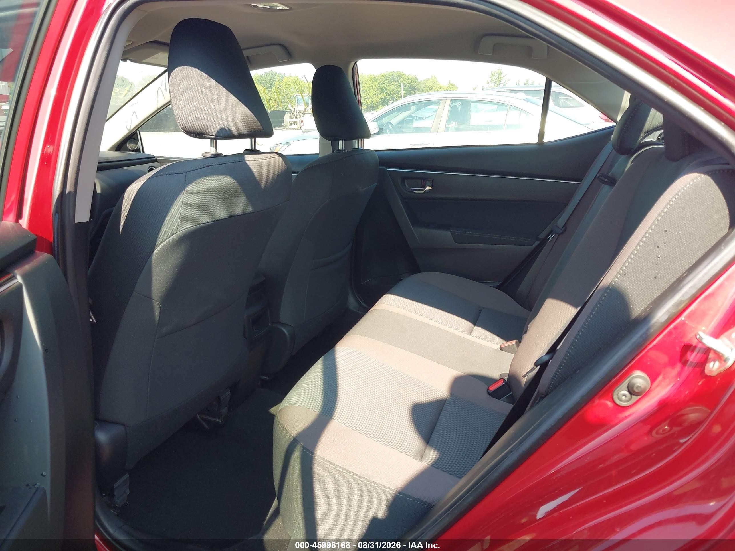 2019 Toyota Corolla Le Red vin: 2T1BURHE6KC210466