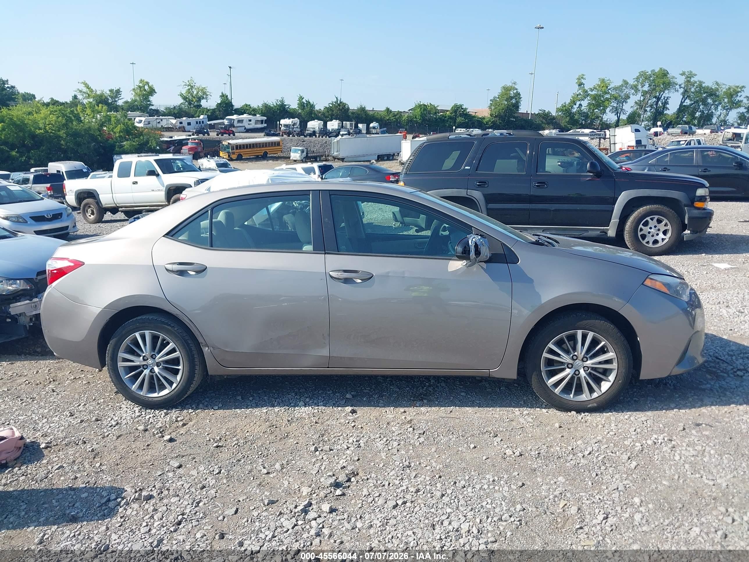 2014 Toyota Corolla Le Plus Tan vin: 2T1BURHE7EC002441