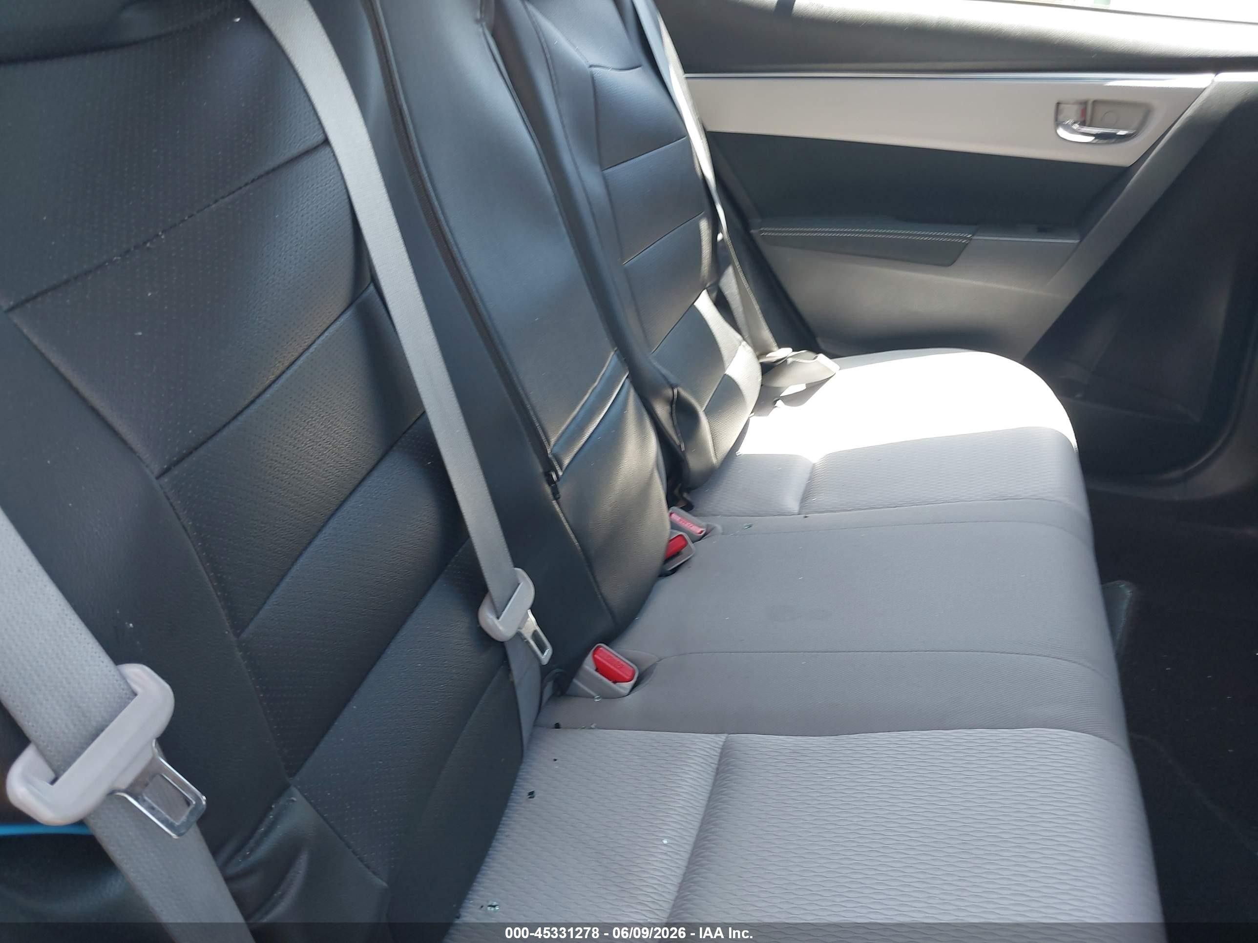 2014 Toyota Corolla Le White vin: 2T1BURHE7EC011284