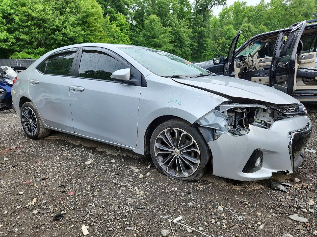 2014 Toyota Corolla S Premium Silver vin: 2T1BURHE7EC016002