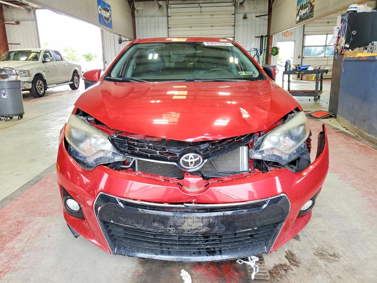 2014 Toyota Corolla S Plus Red vin: 2T1BURHE7EC038324