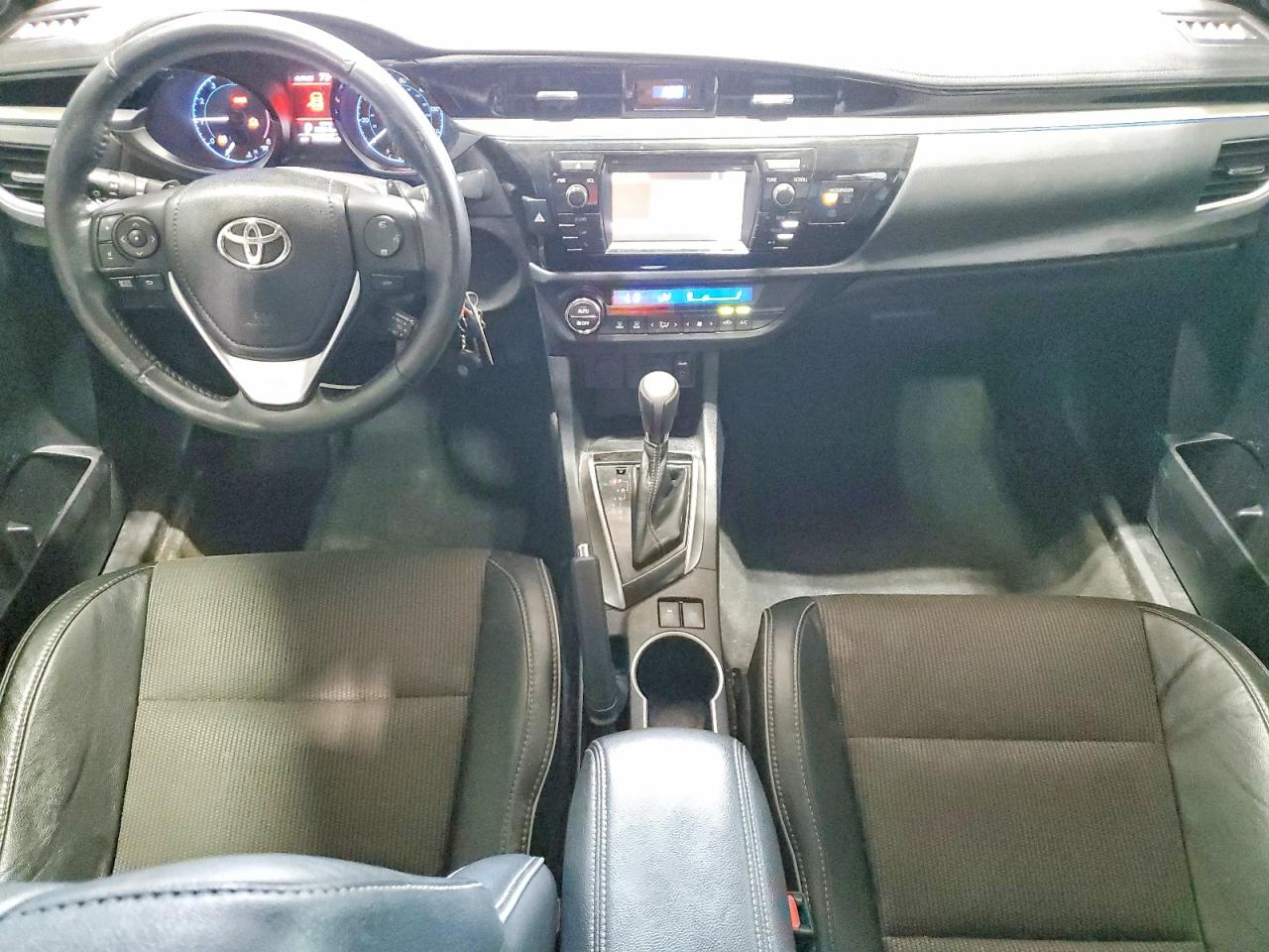 2014 Toyota Corolla S Plus Red vin: 2T1BURHE7EC038324