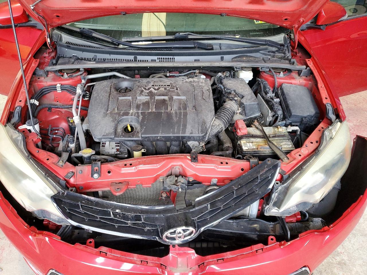 2014 Toyota Corolla S Plus Red vin: 2T1BURHE7EC038324