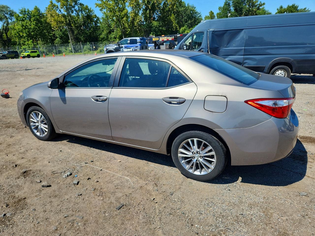 2014 Toyota Corolla Le Plus Коричневый vin: 2T1BURHE7EC040932