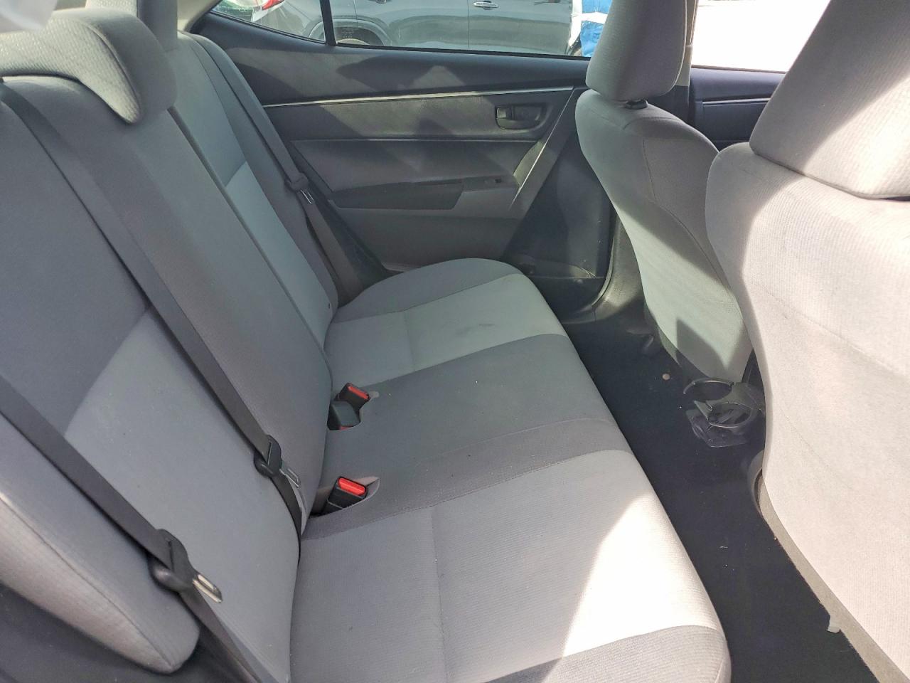 2014 Toyota Corolla L Silver vin: 2T1BURHE7EC048397