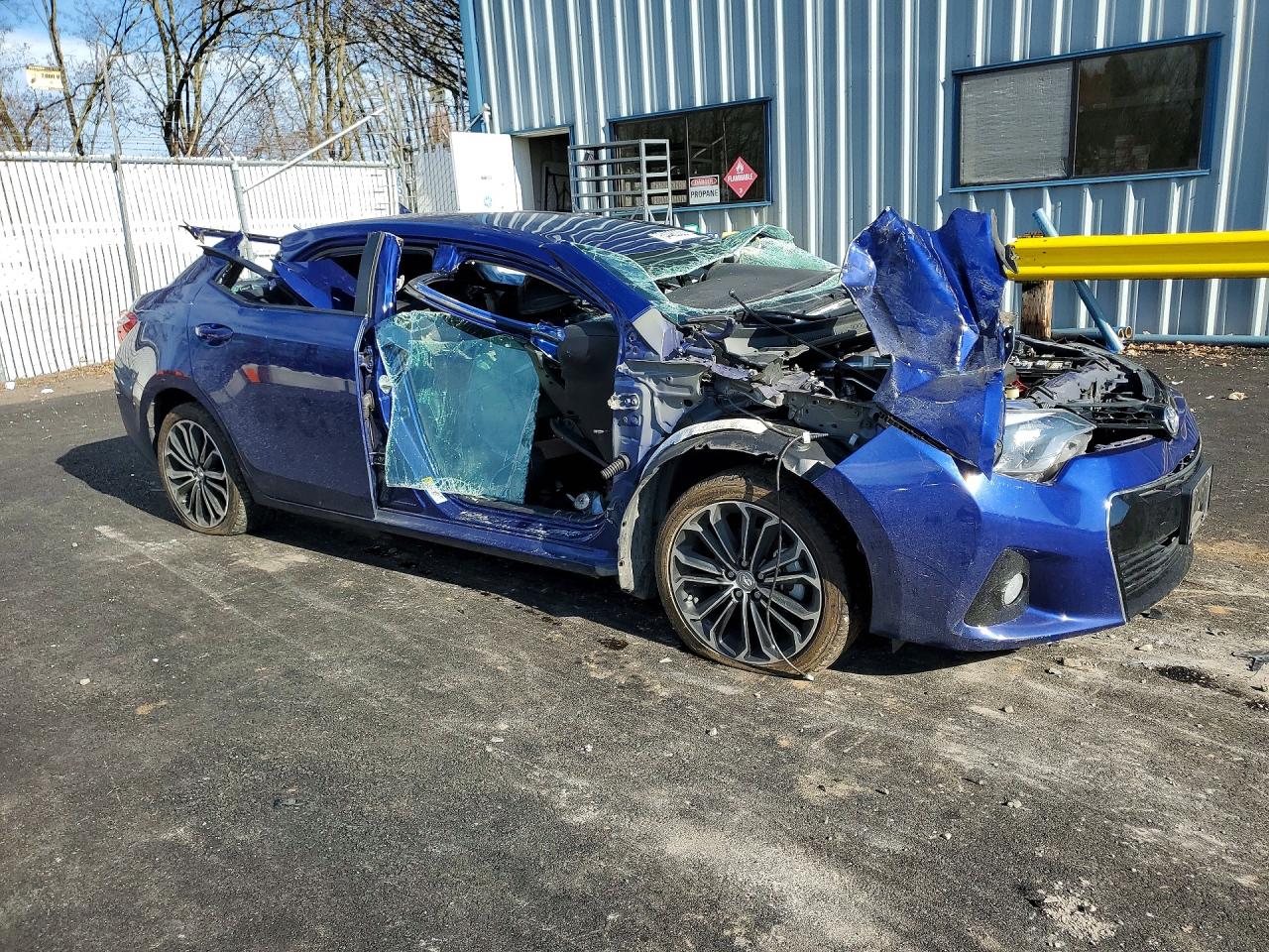2014 Toyota Corolla S Plus Blue vin: 2T1BURHE7EC057150