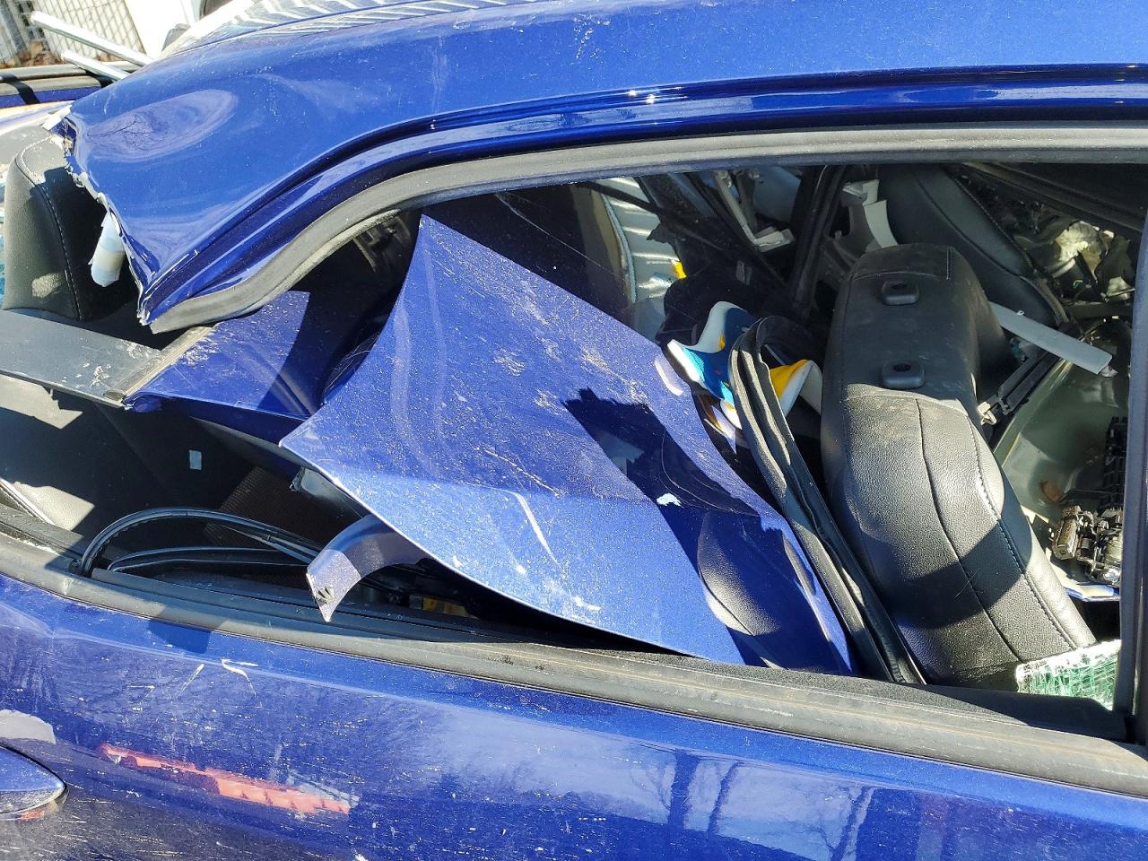 2014 Toyota Corolla S Plus Blue vin: 2T1BURHE7EC057150