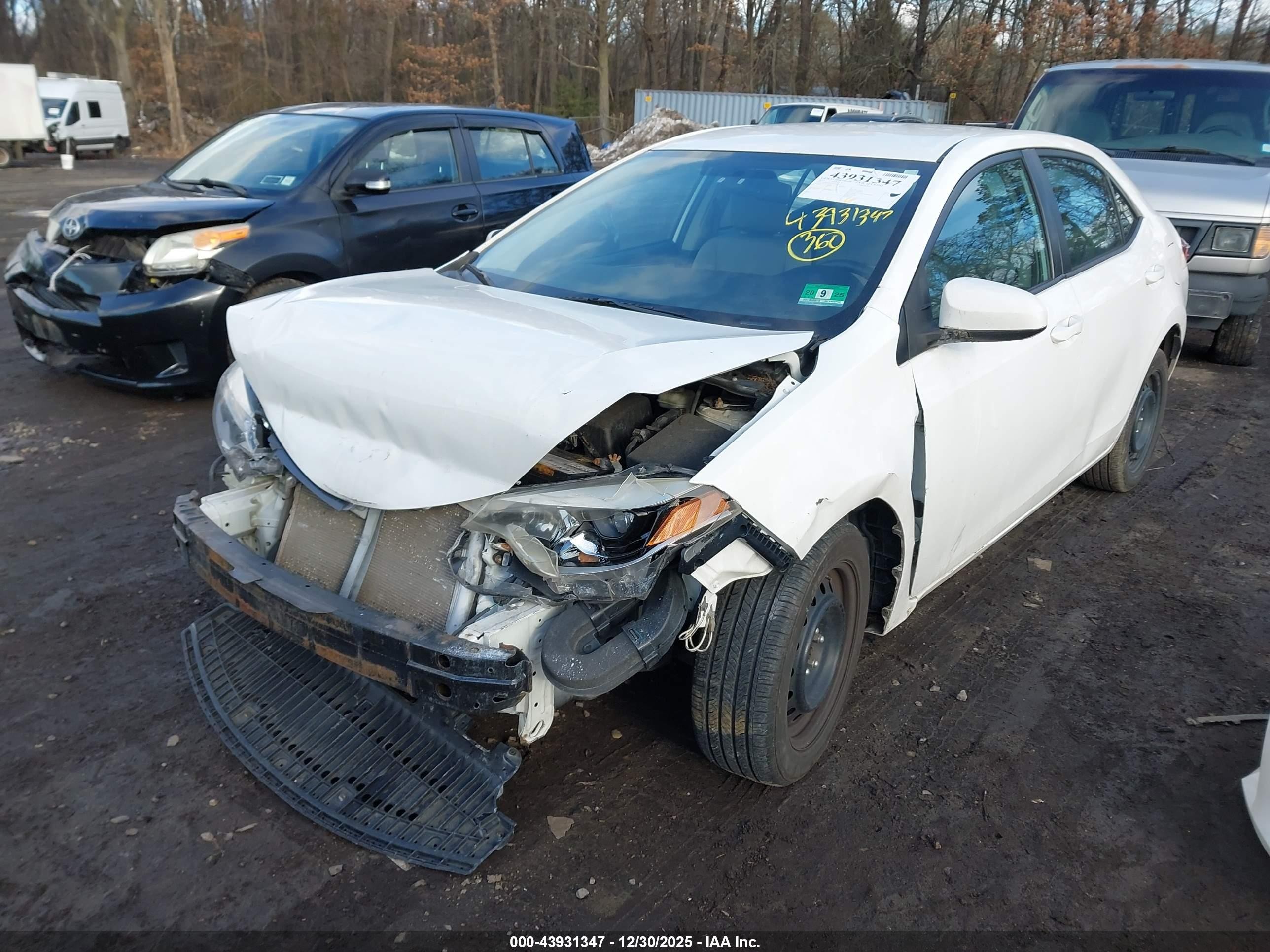2014 Toyota Corolla Le White vin: 2T1BURHE7EC088981
