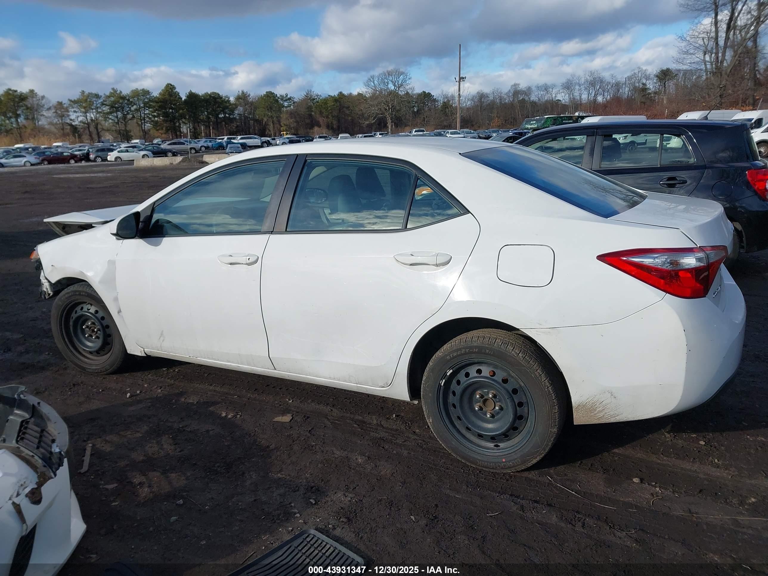 2014 Toyota Corolla Le White vin: 2T1BURHE7EC088981