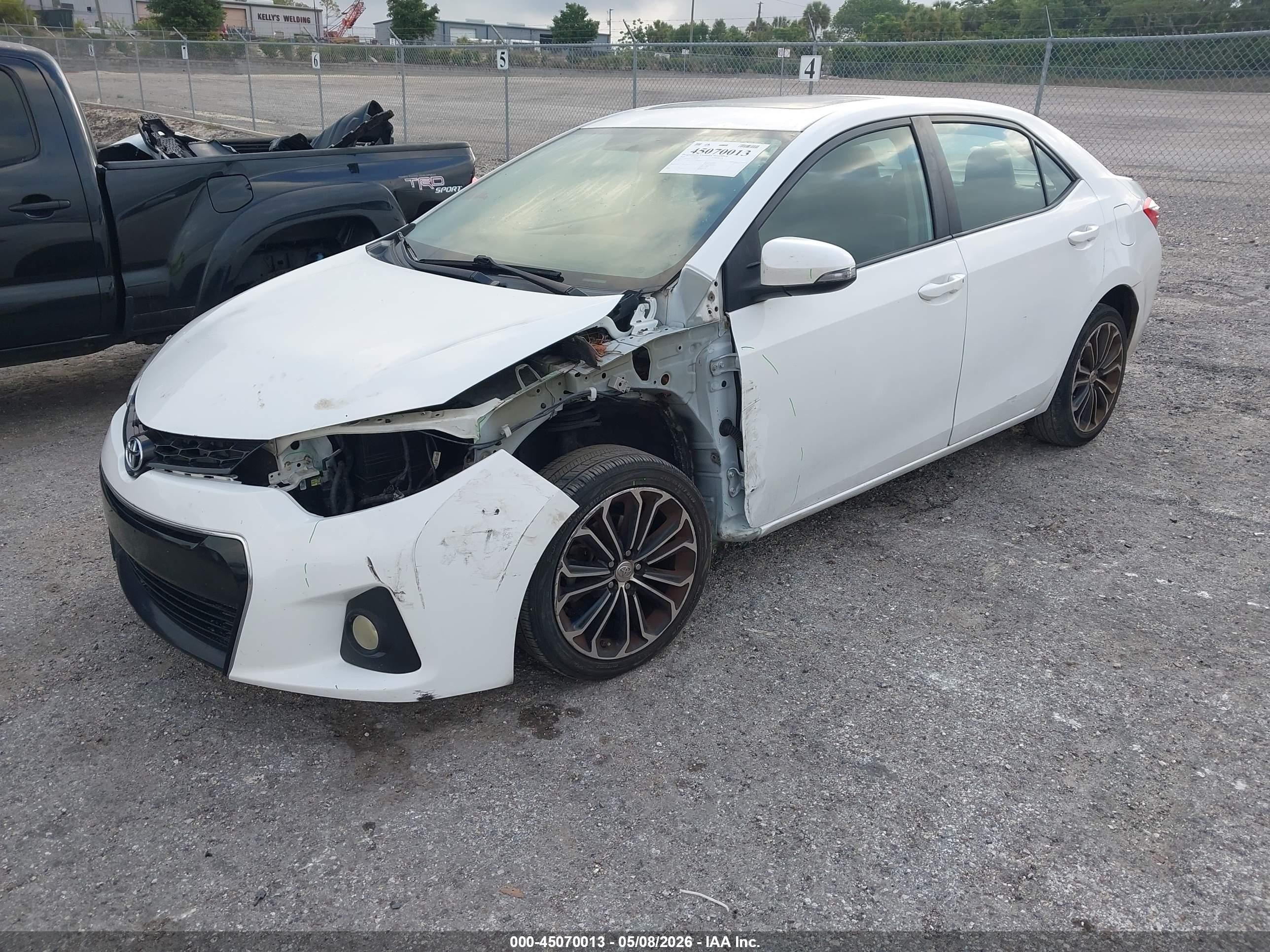 2014 Toyota Corolla S Plus White vin: 2T1BURHE7EC100353