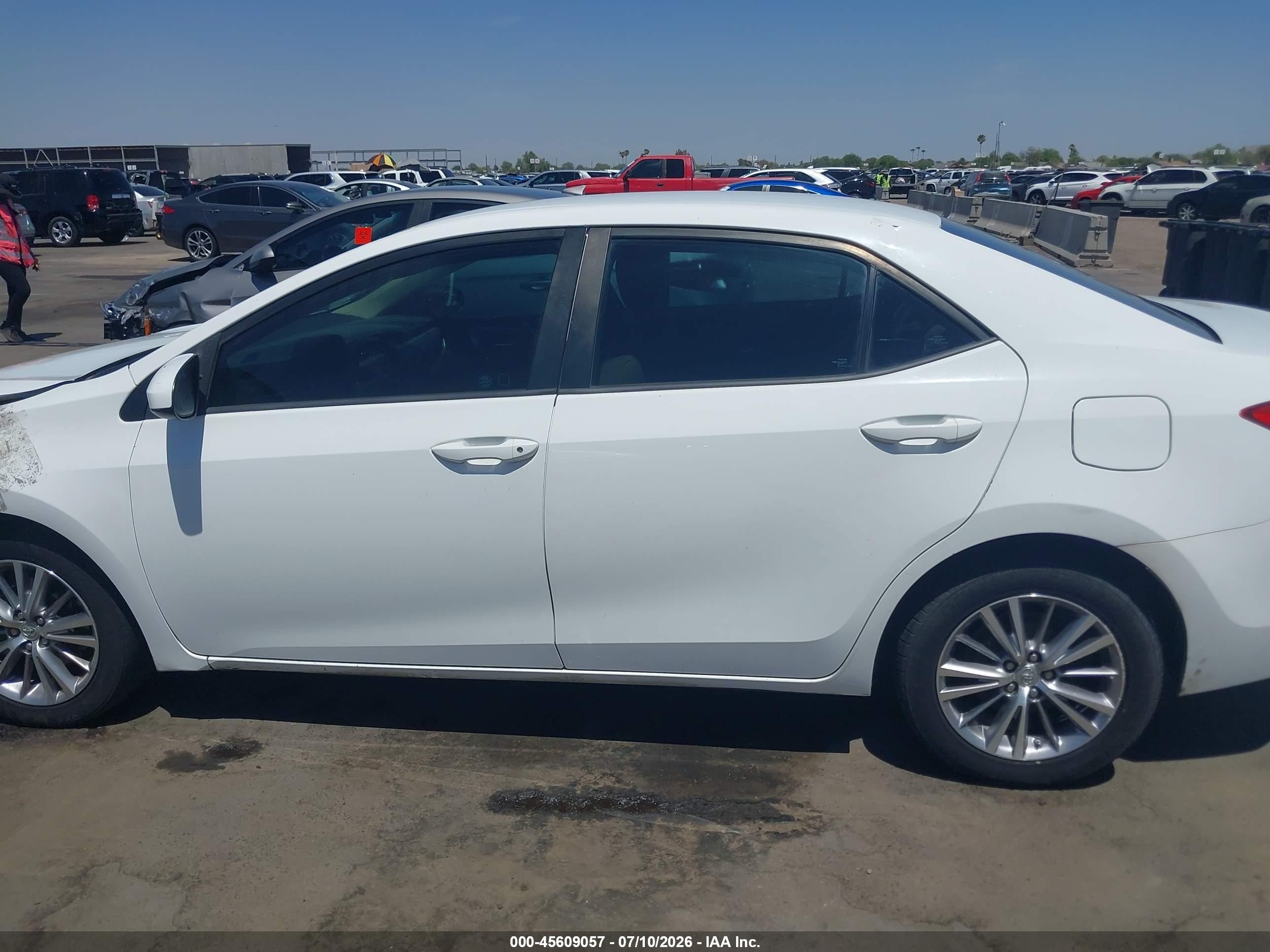 2014 Toyota Corolla Le Plus White vin: 2T1BURHE7EC108520