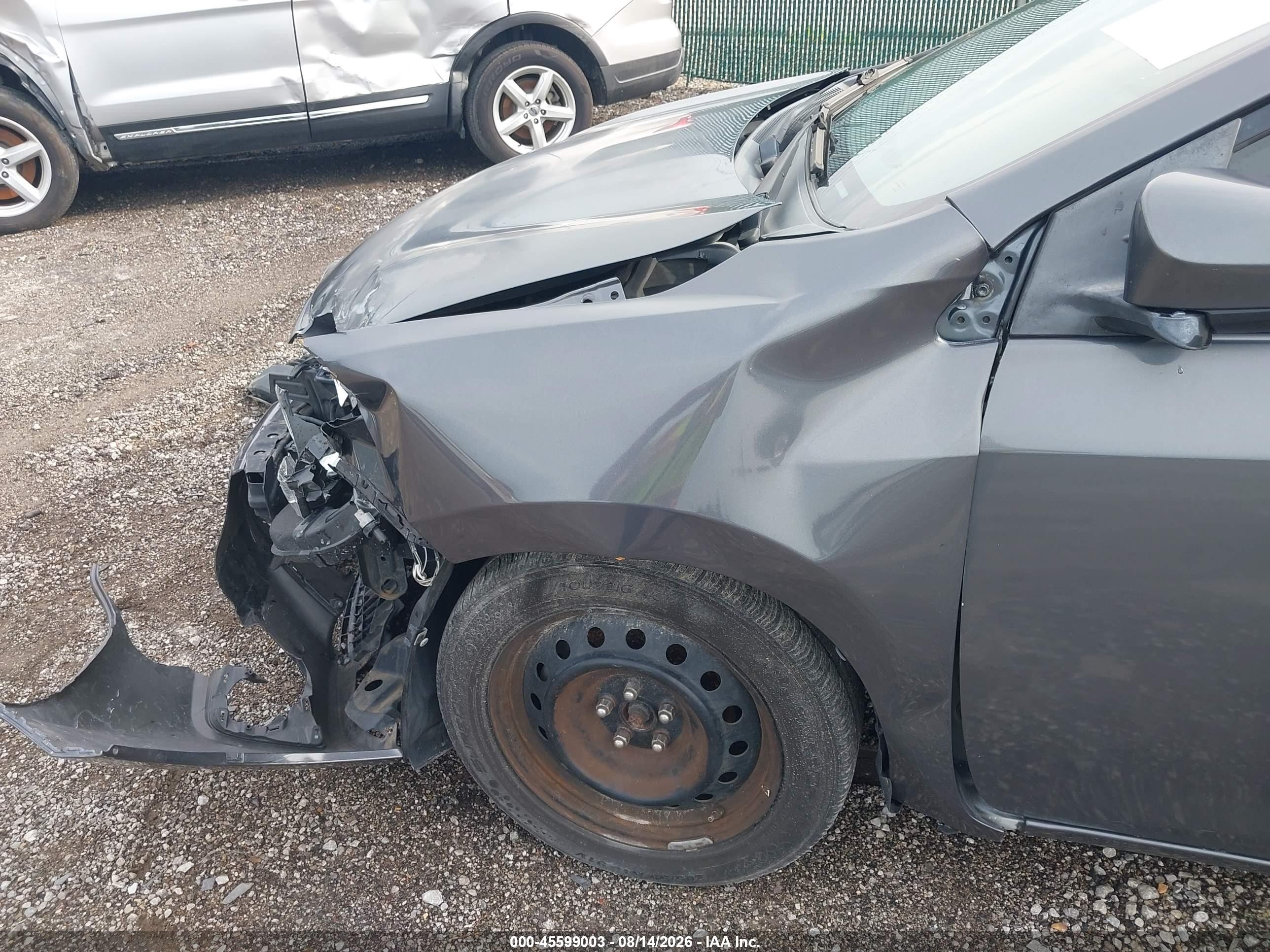 2014 Toyota Corolla Le Blue vin: 2T1BURHE7EC117881