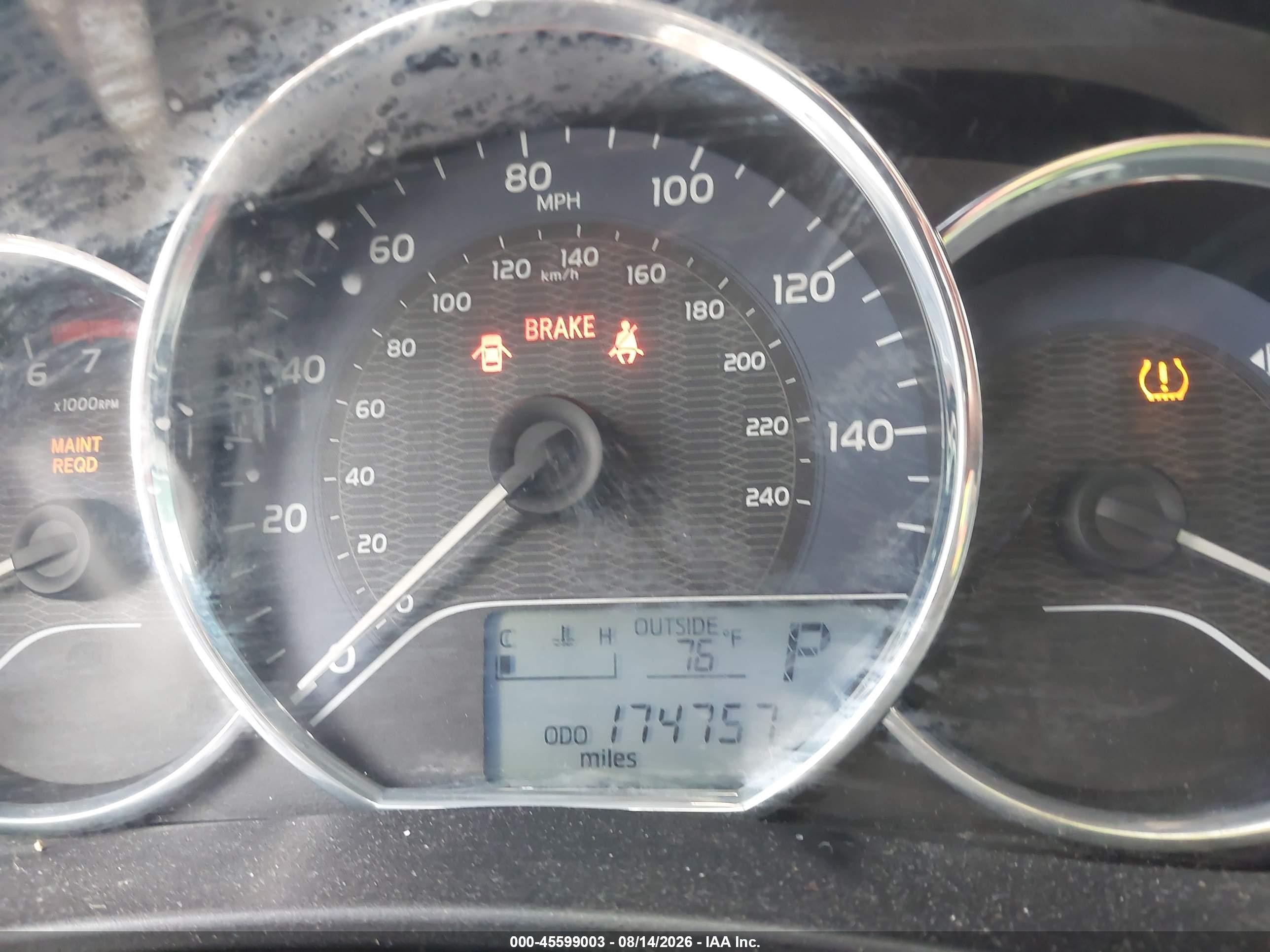 2014 Toyota Corolla Le Blue vin: 2T1BURHE7EC117881