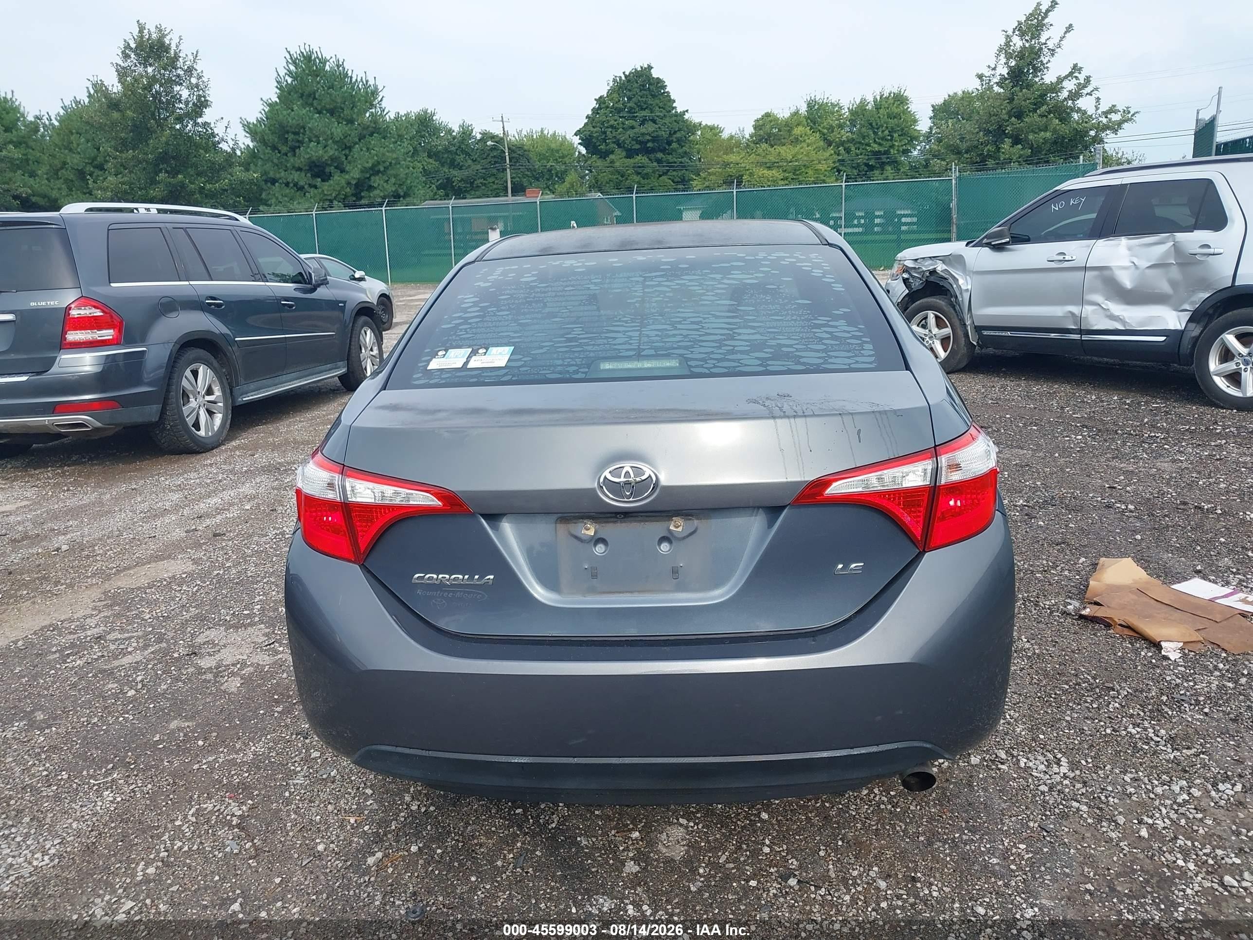 2014 Toyota Corolla Le Blue vin: 2T1BURHE7EC117881