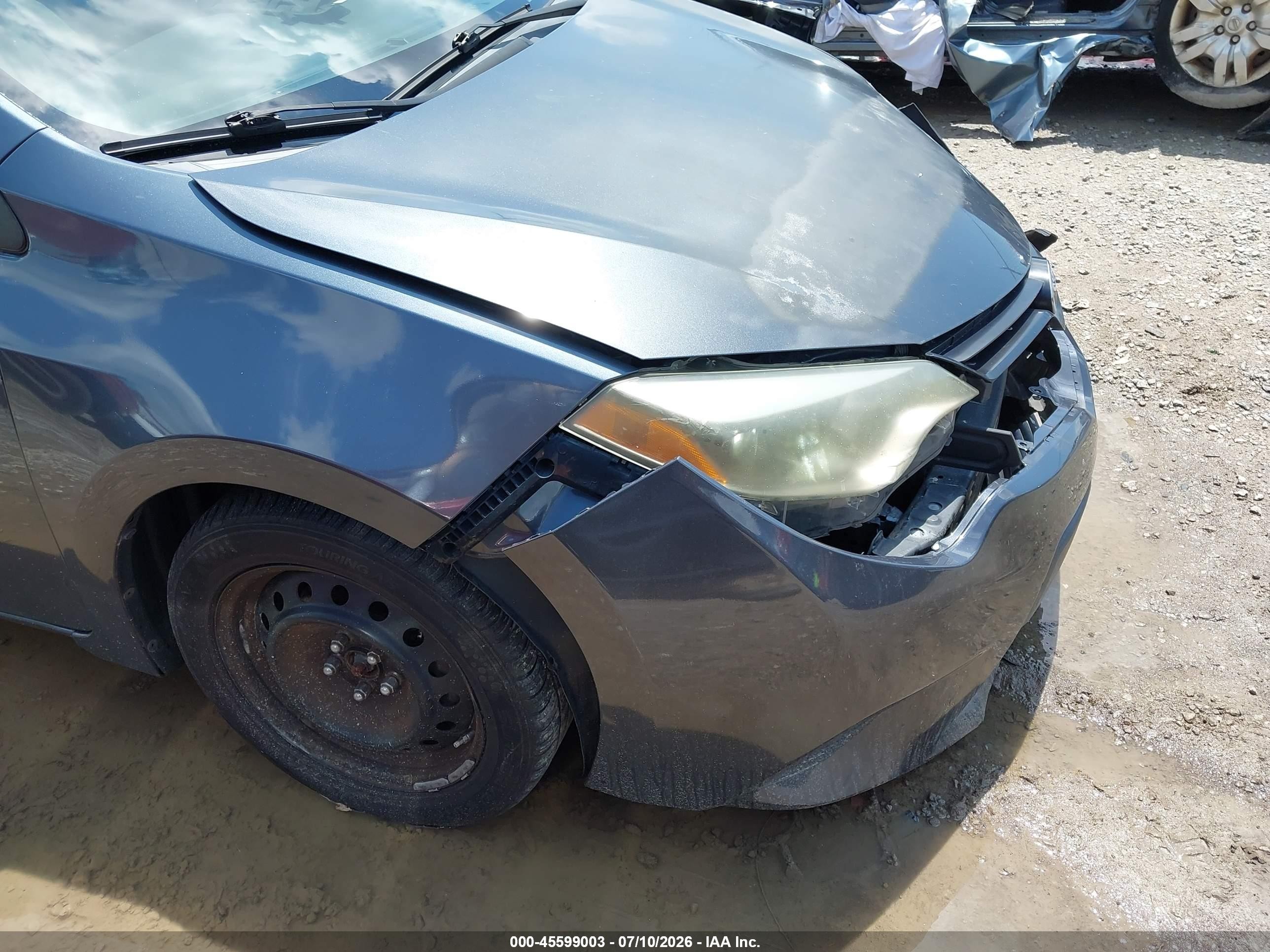 2014 Toyota Corolla Le Blue vin: 2T1BURHE7EC117881