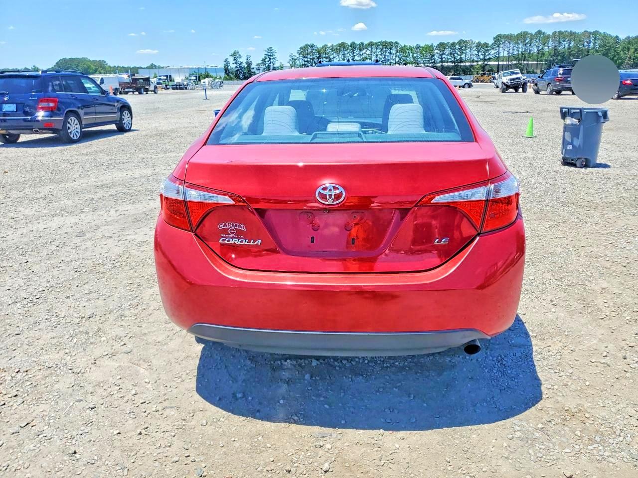 2014 Toyota Corolla Le Plus Red vin: 2T1BURHE7EC120750