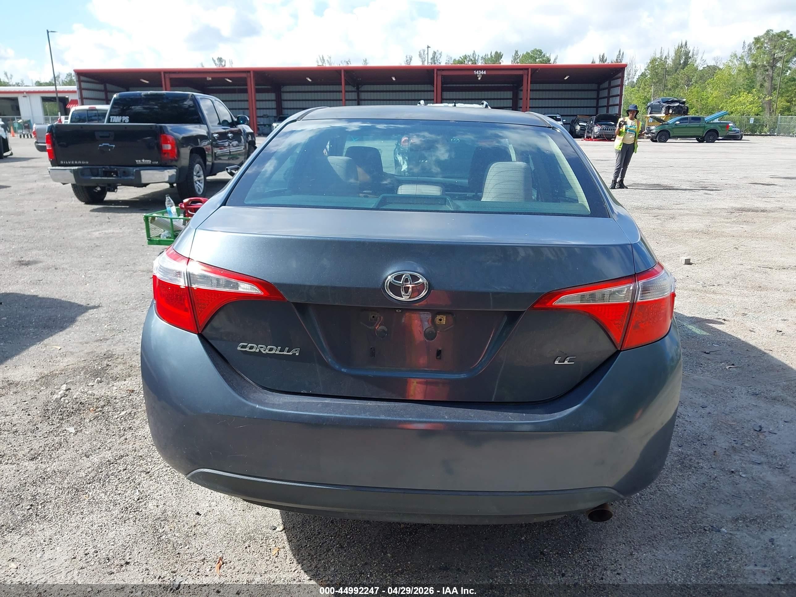 2014 Toyota Corolla Le Blue vin: 2T1BURHE7EC141548