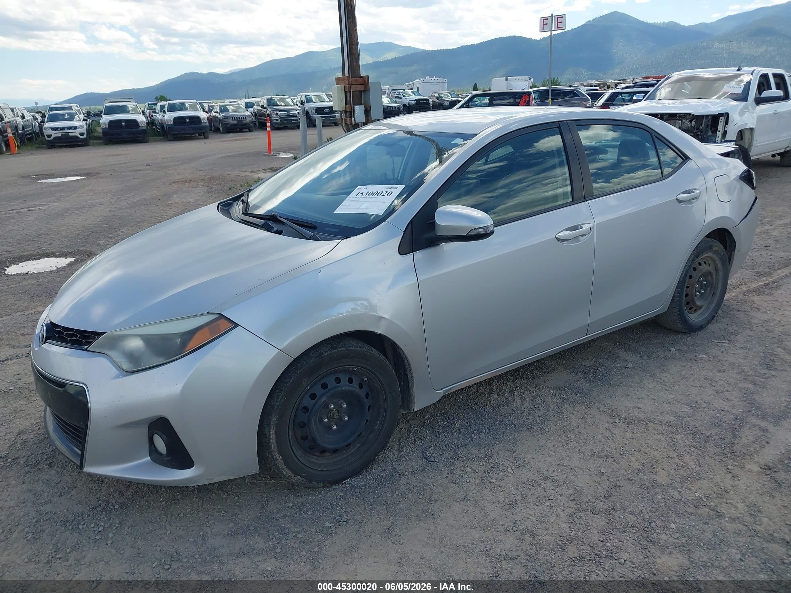 2014 Toyota Corolla S Silver vin: 2T1BURHE7EC151223