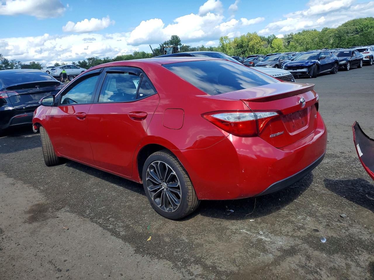 2014 Toyota Corolla S Plus Красный vin: 2T1BURHE7EC168037