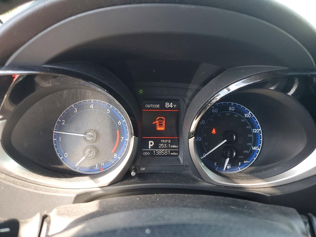 2014 Toyota Corolla S Plus Красный vin: 2T1BURHE7EC168037