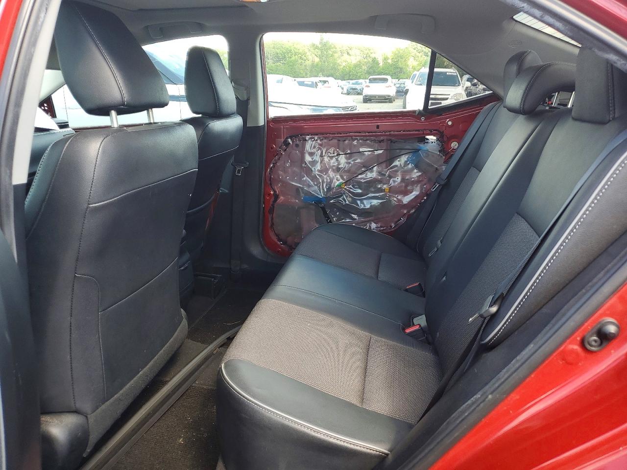 2014 Toyota Corolla S Plus Красный vin: 2T1BURHE7EC168037