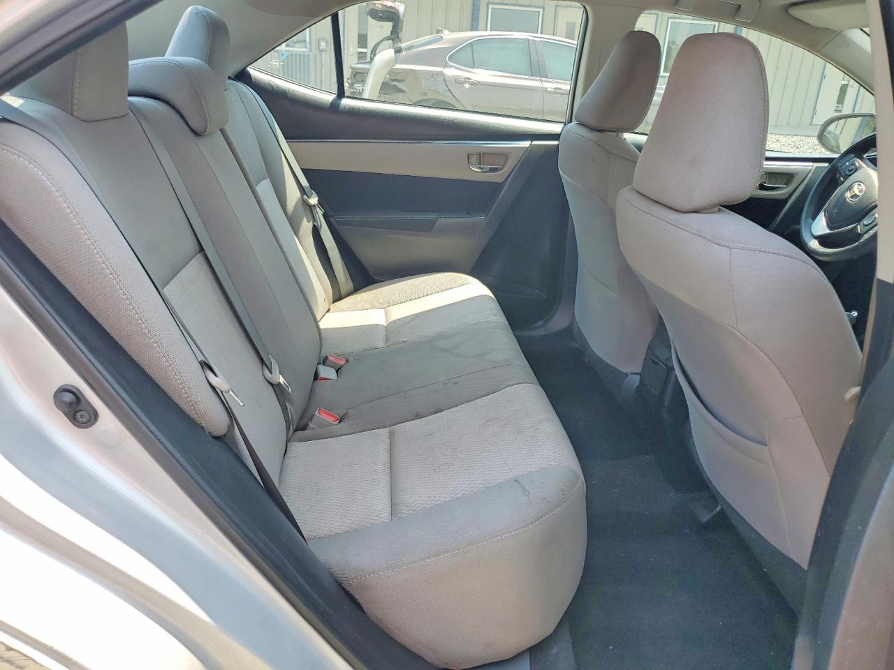 2014 Toyota Corolla Le Silver vin: 2T1BURHE7EC187722