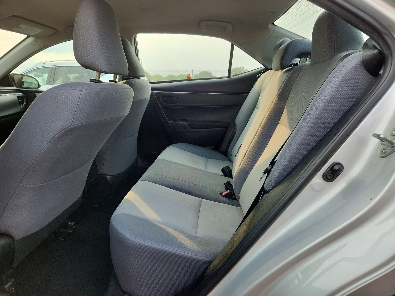 2014 Toyota Corolla L Silver vin: 2T1BURHE7EC189597