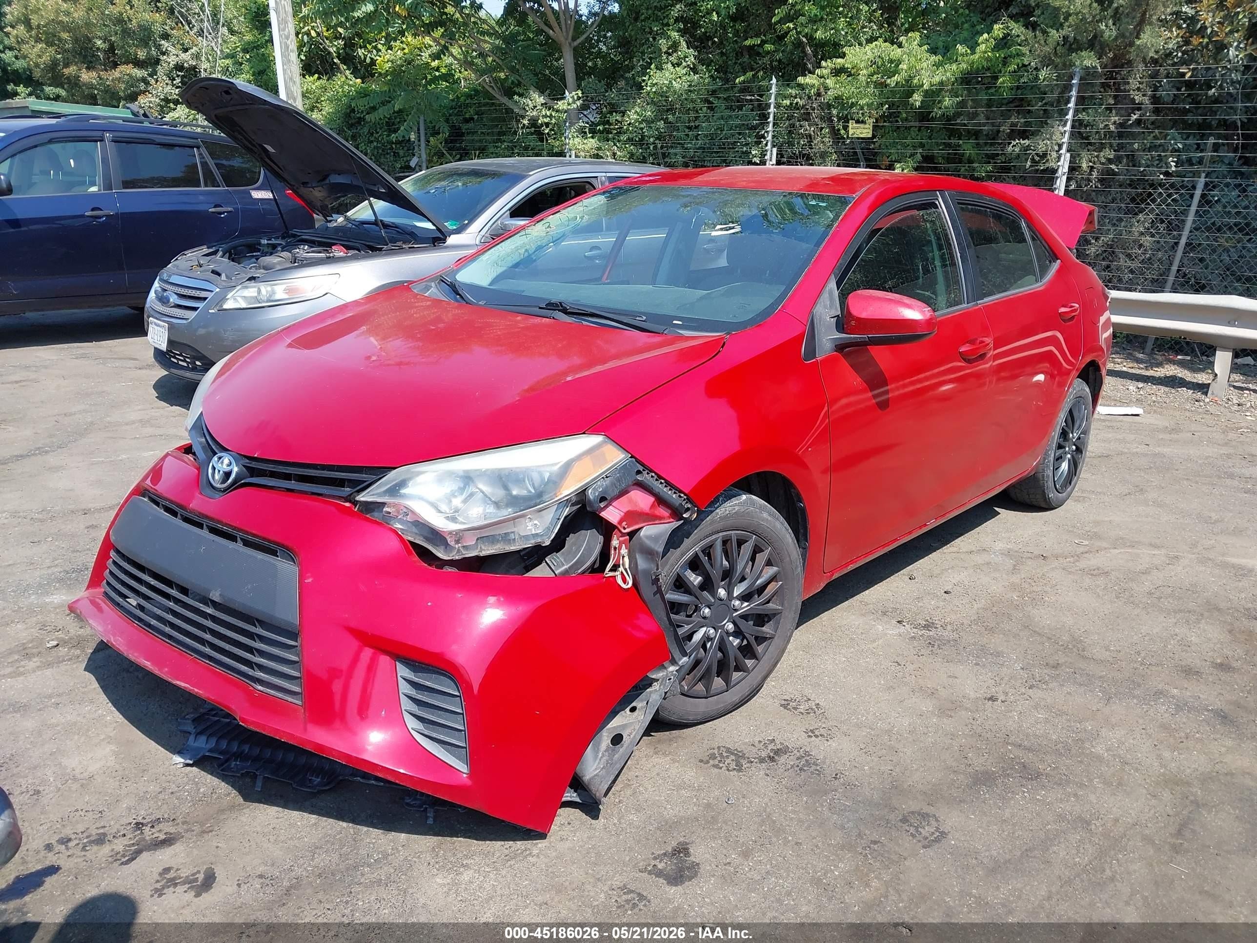 2014 Toyota Corolla Le Red vin: 2T1BURHE7EC196369
