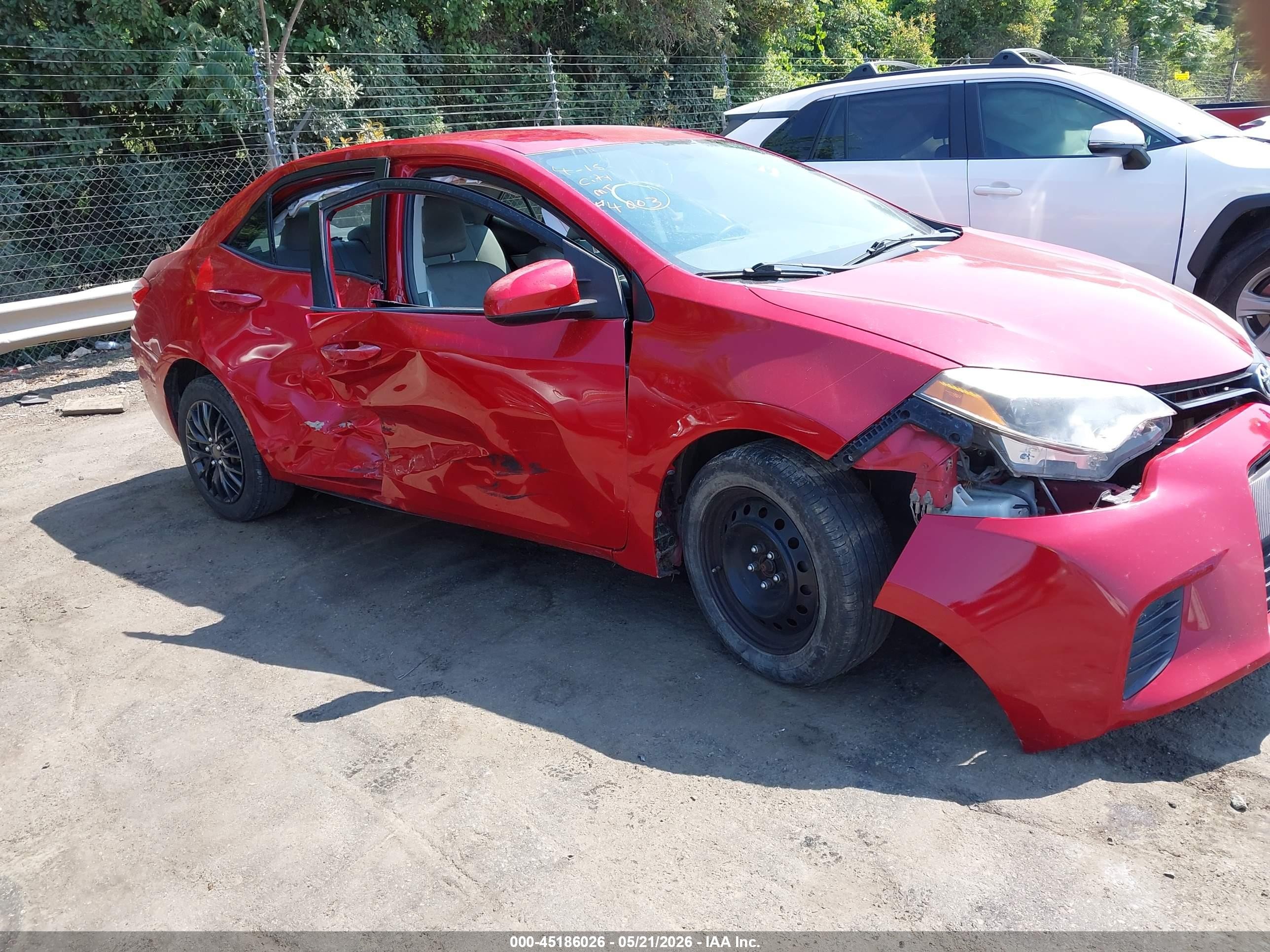 2014 Toyota Corolla Le Red vin: 2T1BURHE7EC196369