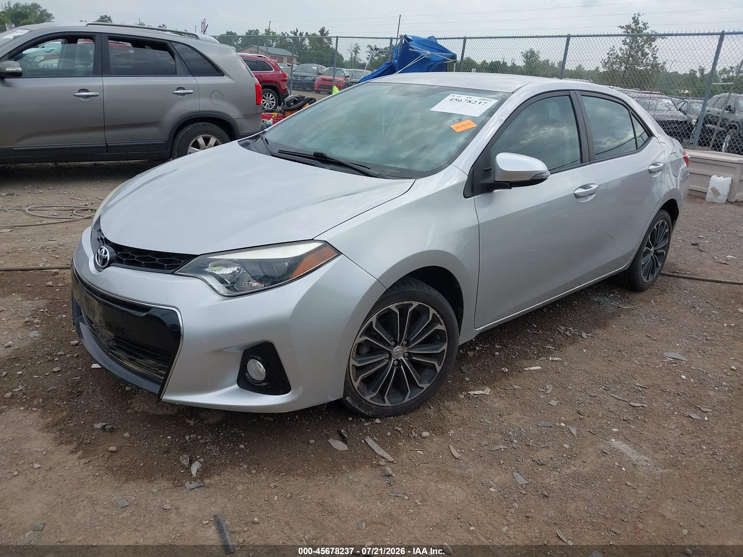 2015 Toyota Corolla S Plus Silver vin: 2T1BURHE7FC231414